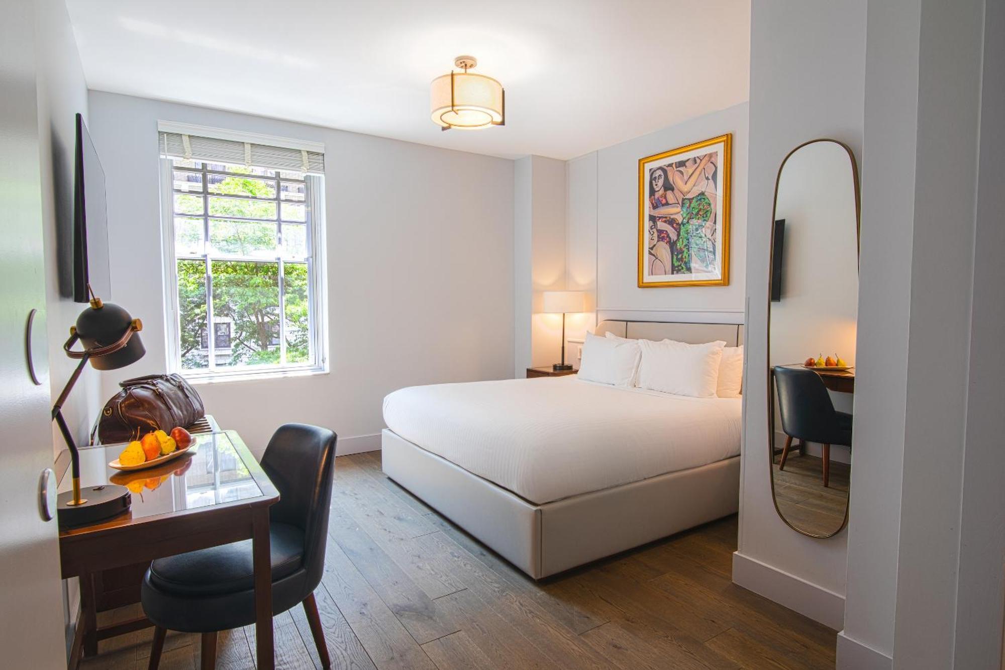 Belleclaire Park Hotel 4*