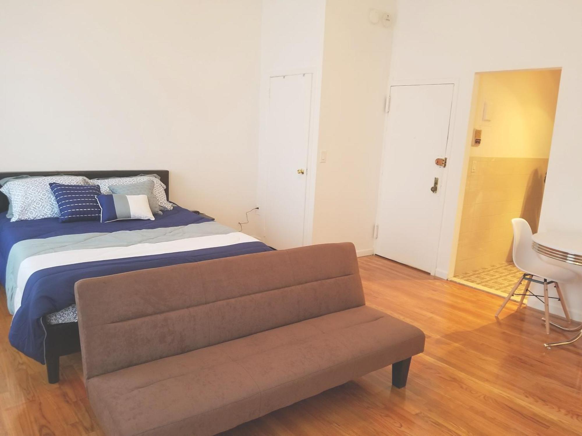 Near Columbus Circle/central Park *