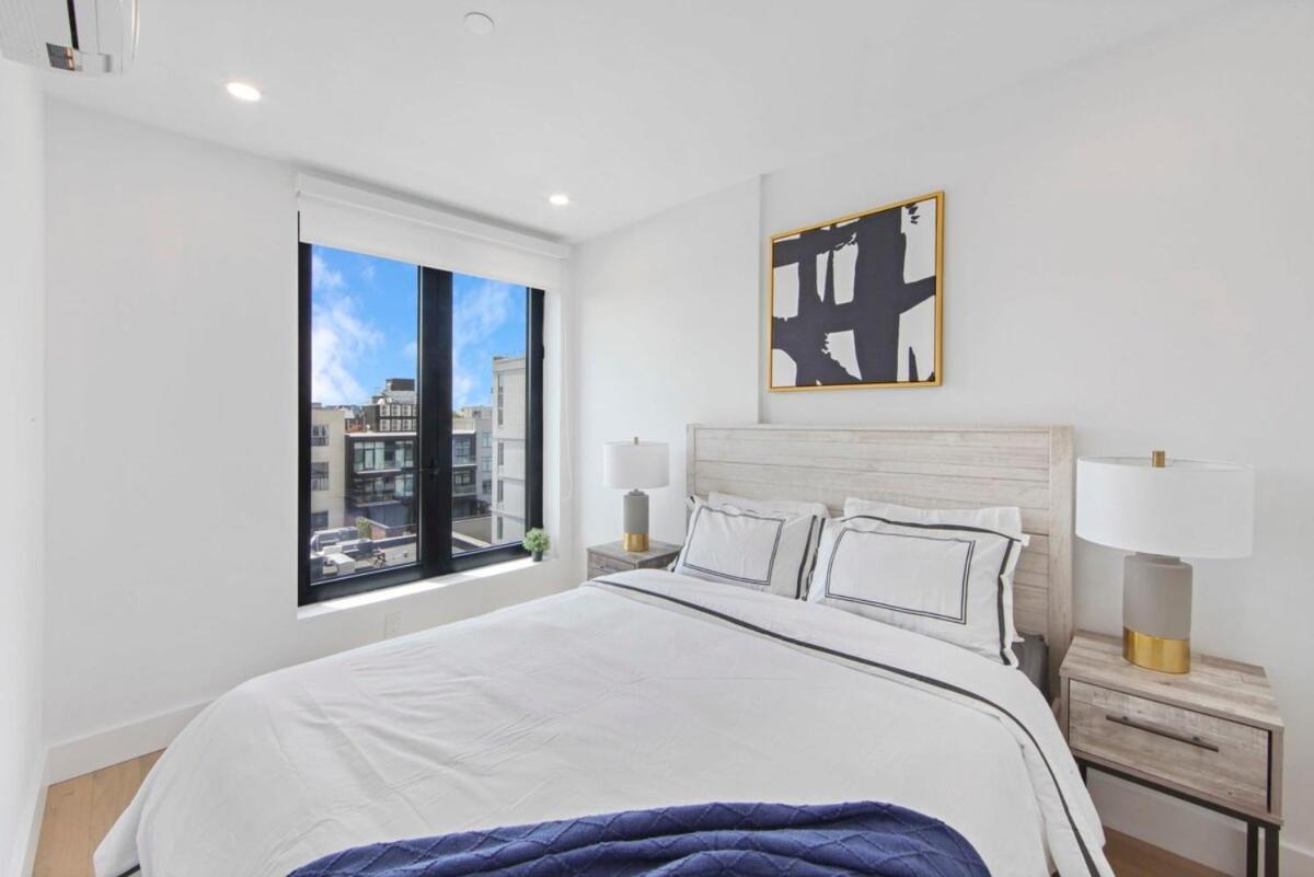 Holiday home 149bk-601 New Ph 2br-2bath Private Rooftop W D *