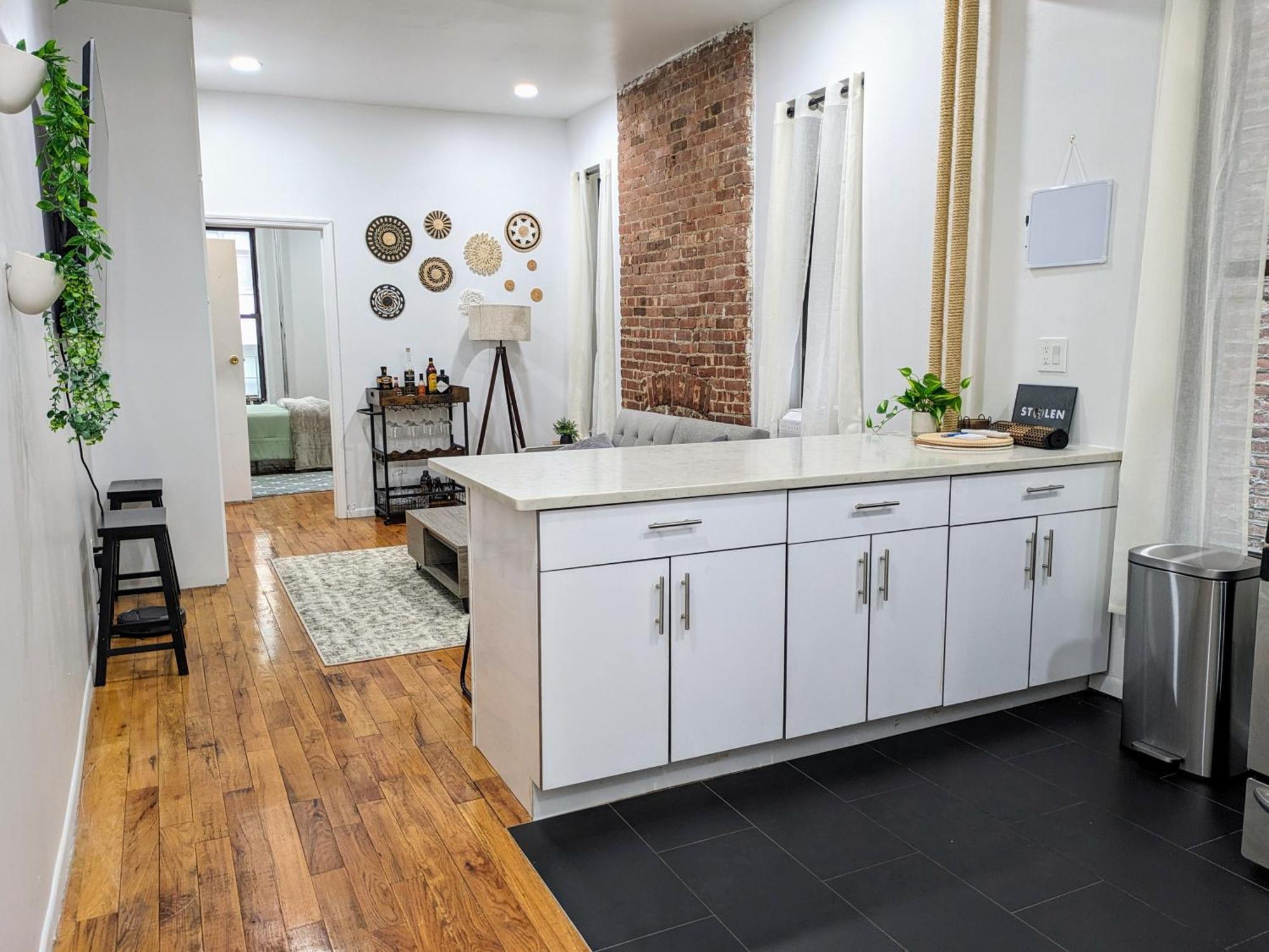 Lavish Downtown Manhattan Oasis In Union Square Apartment
