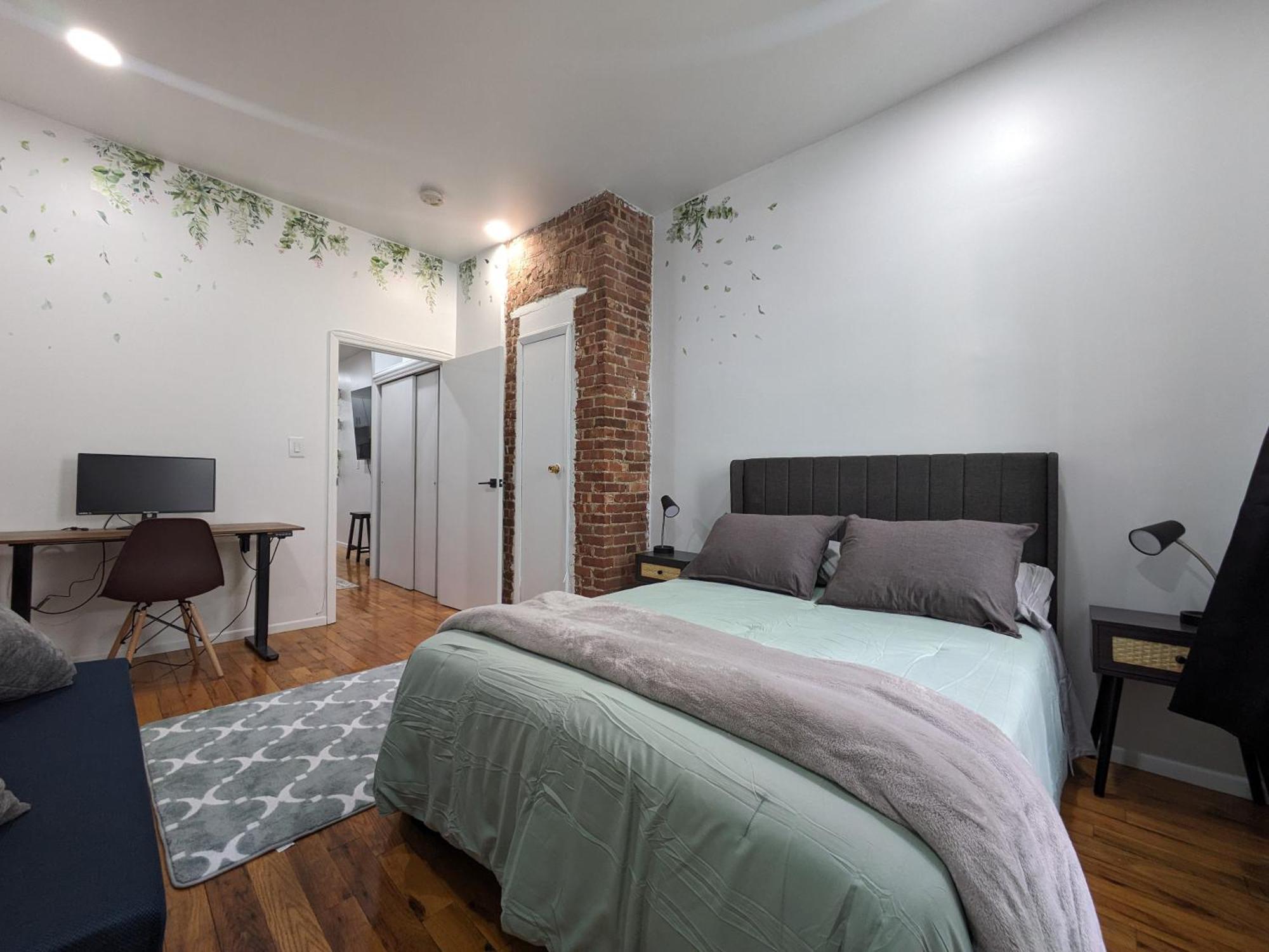 Lavish Downtown Manhattan Oasis In Union Square Apartment