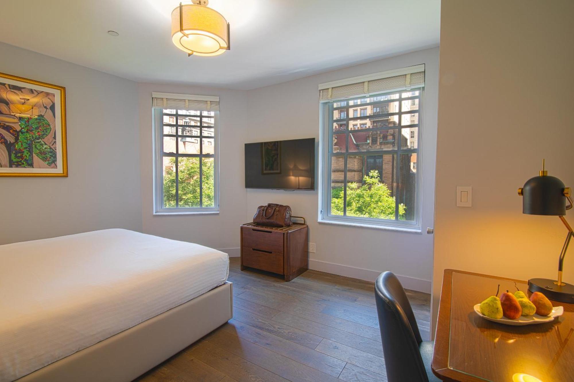 Belleclaire Park Hotel 4*