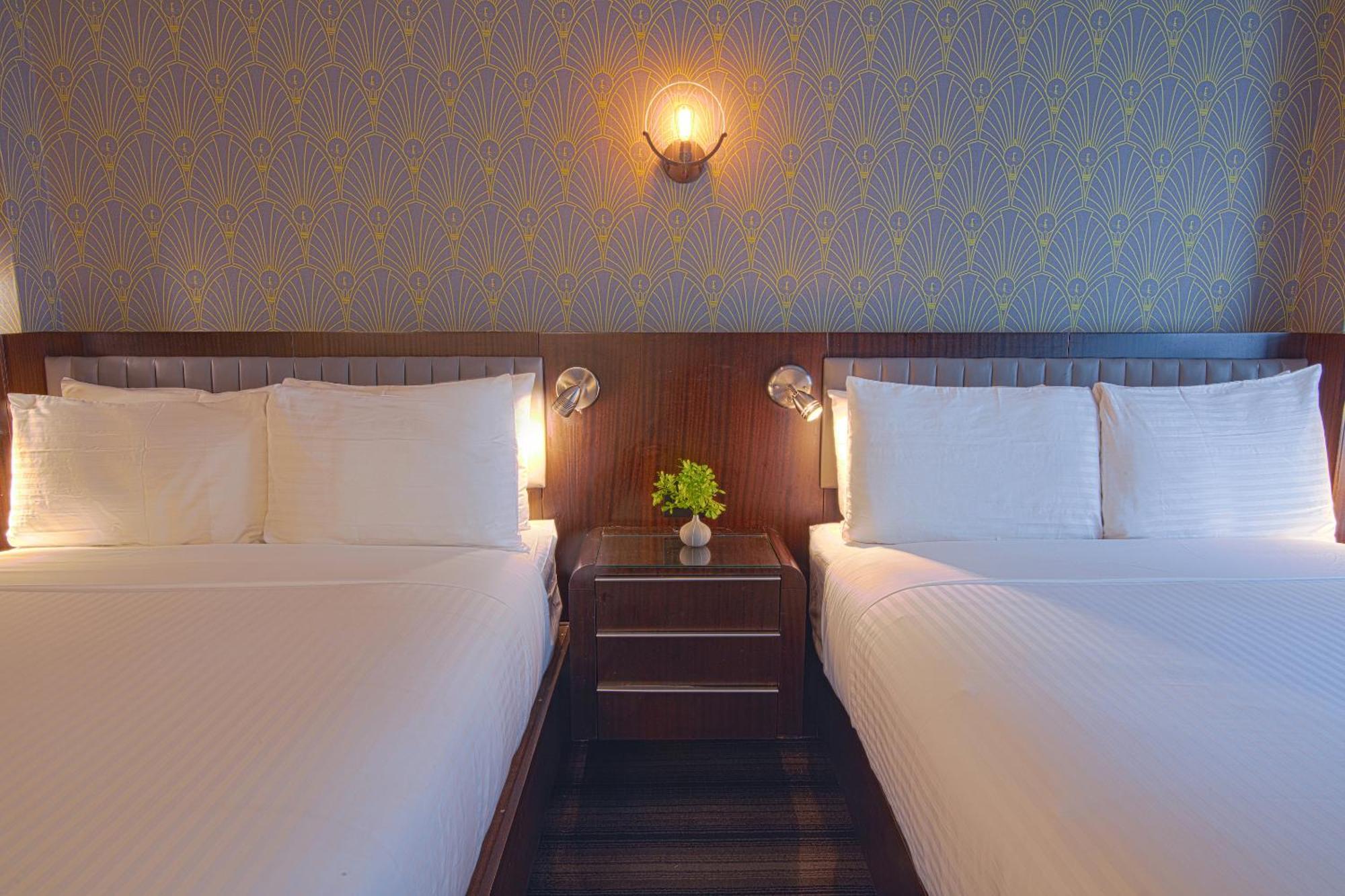 Hotel Edison Times Square 4*