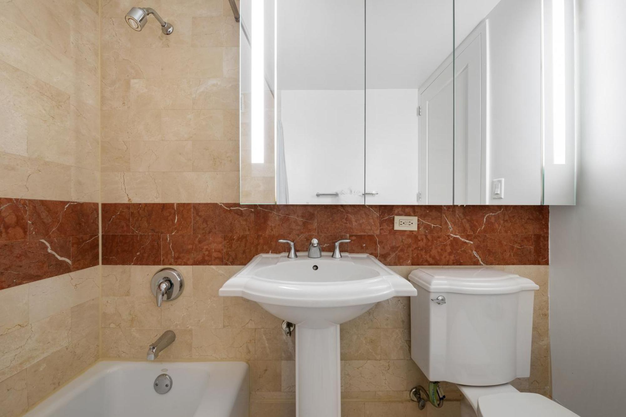 Global Luxury At The Marc Apartment