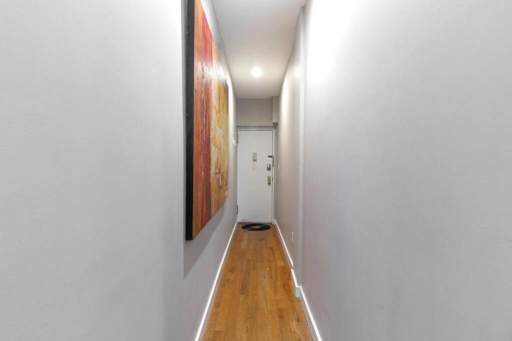 Renovated Lower East Side 2br 1ba Washer Dryer Apartment *