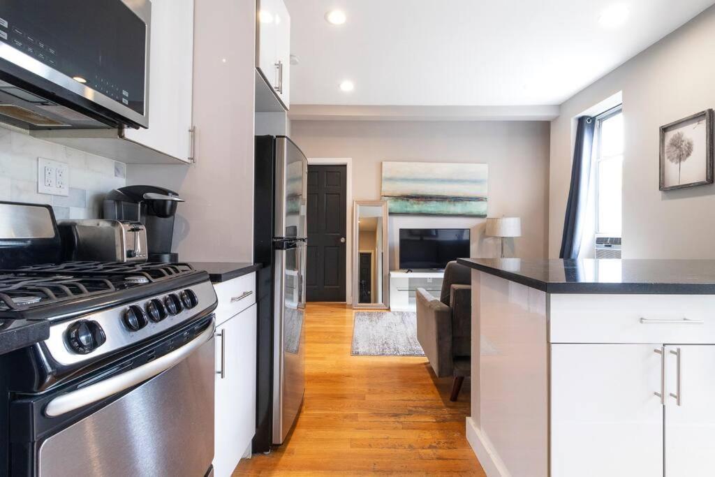 Apartment Renovated Lower East Side 2br 1ba Washer Dryer New York
