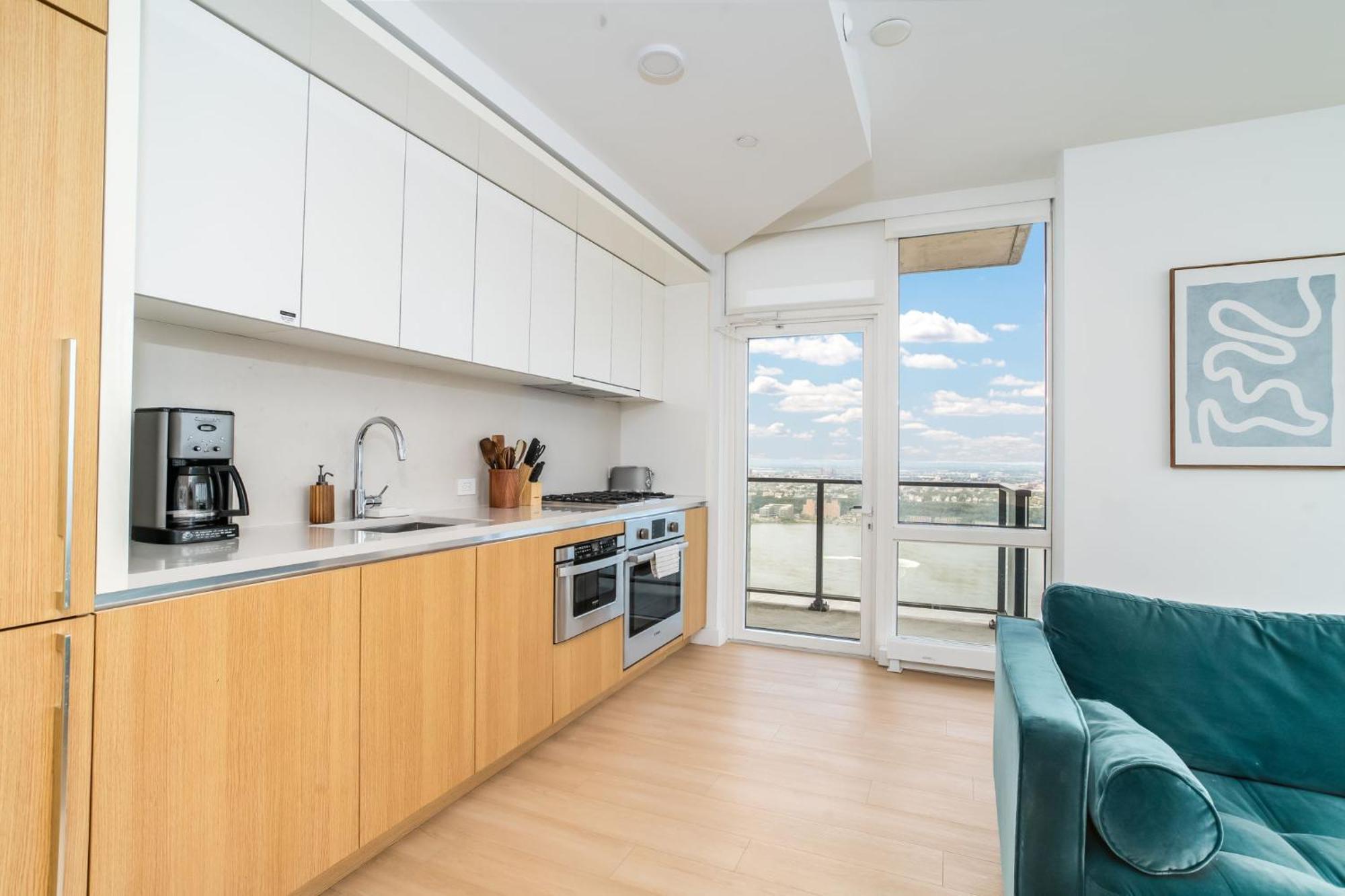 2bd2bth Hidden Gem Lux Views * New York