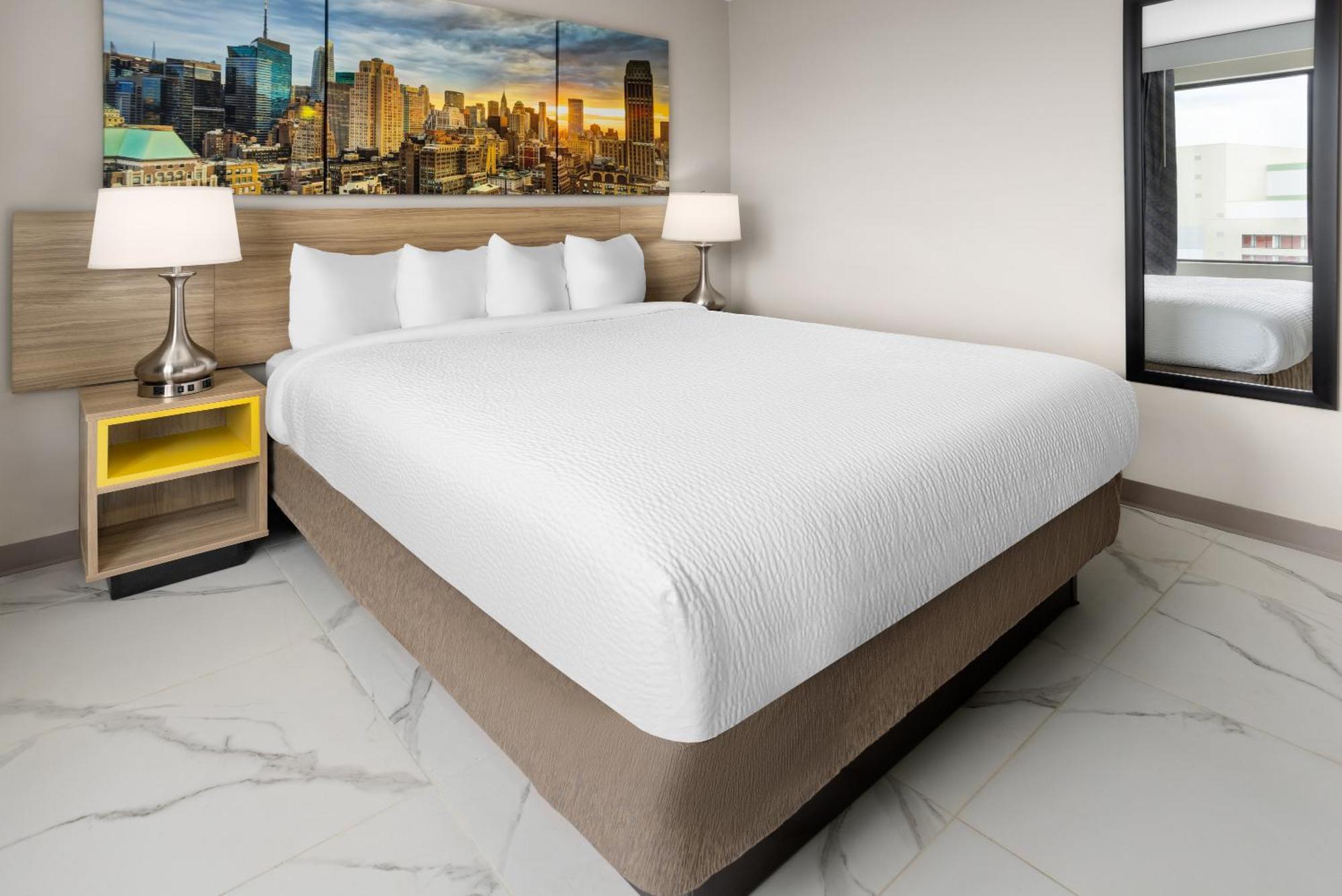 Days By Wyndham Staten Island Hotel New York