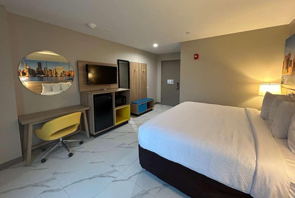 Hotel Days By Wyndham Staten Island *