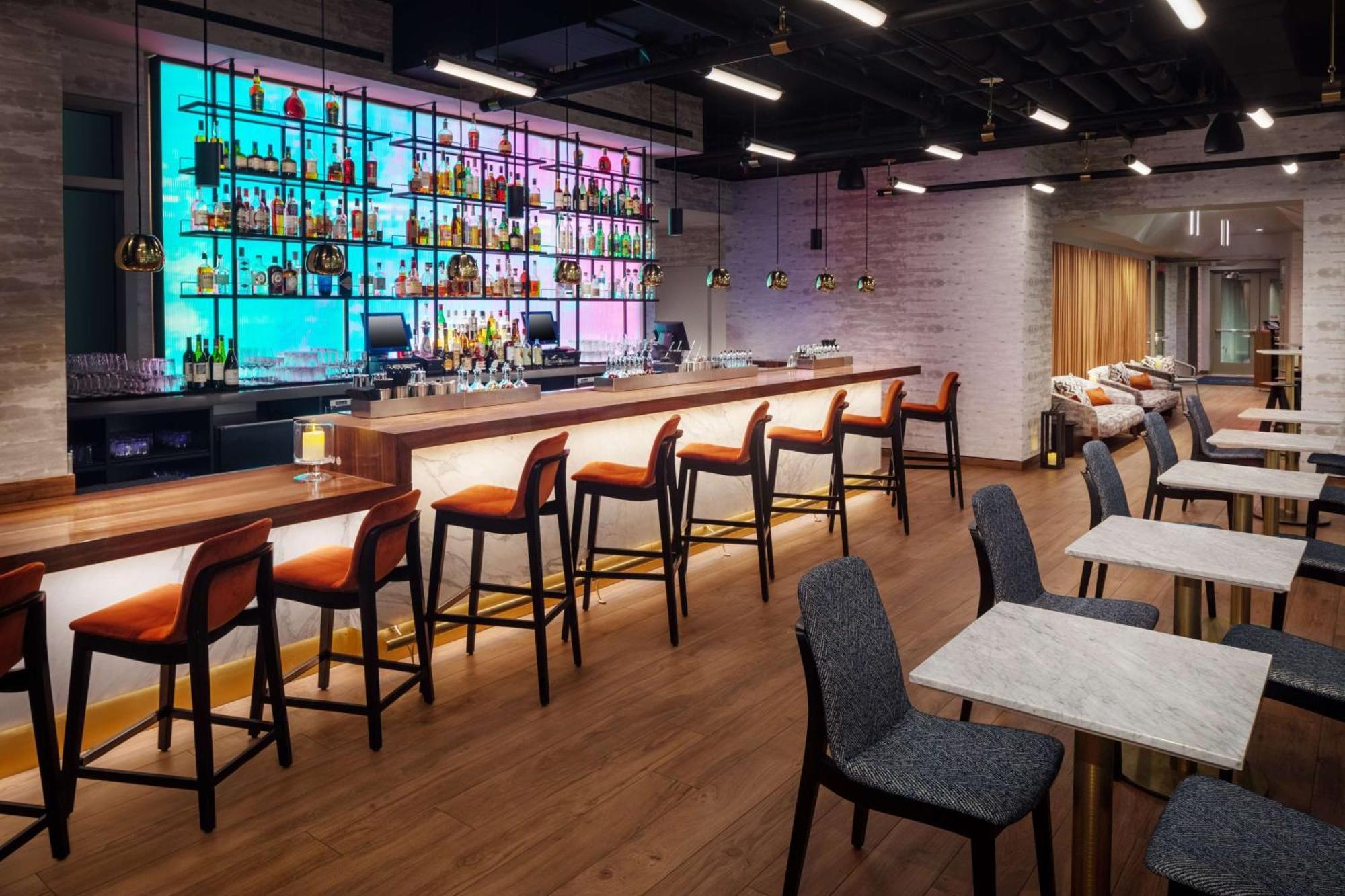 Hampton By Hilton Times Square Hotel