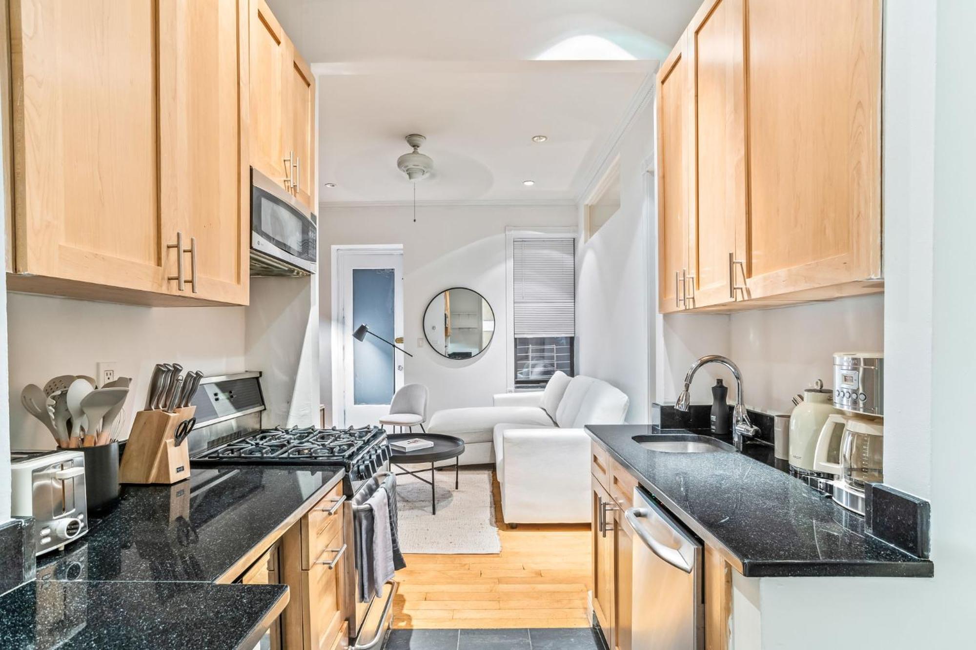 Cute 3bd 2bath * New York