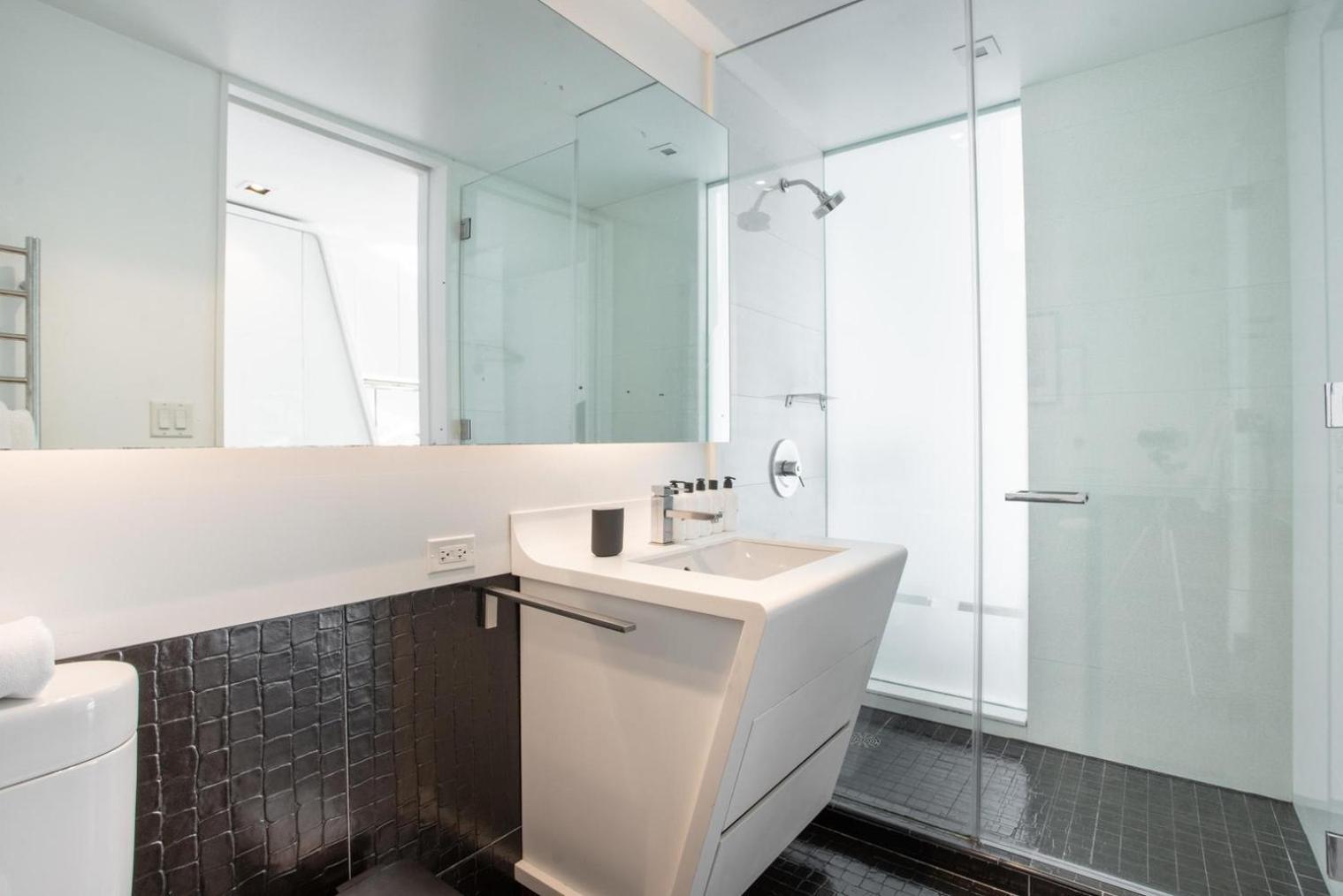 Tribeca 1br W Doorman Gym Roof Deck Nyc-1374 Nova York
