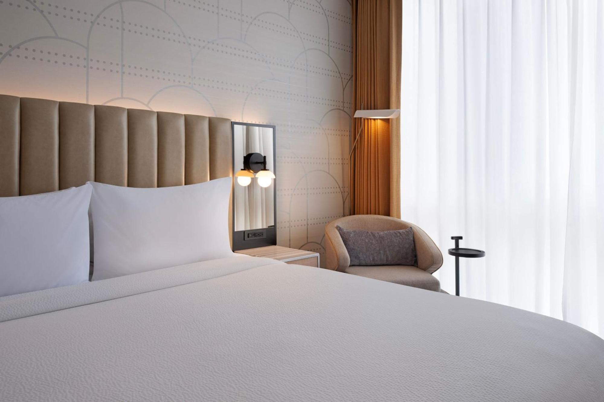 Courtyard By Marriott Manhattan / Soho 4*