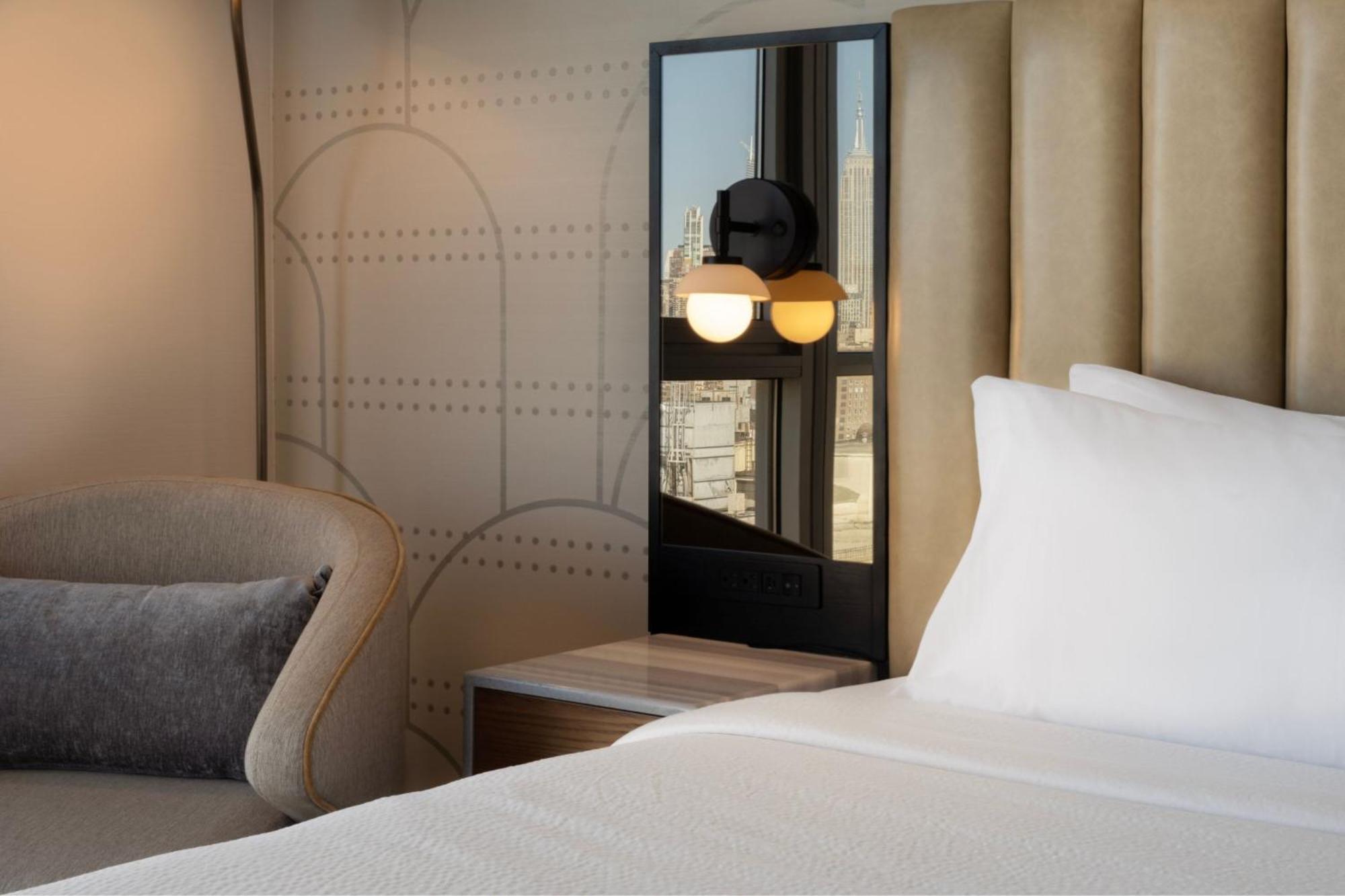 Courtyard By Marriott Manhattan / Soho Hotel 4*