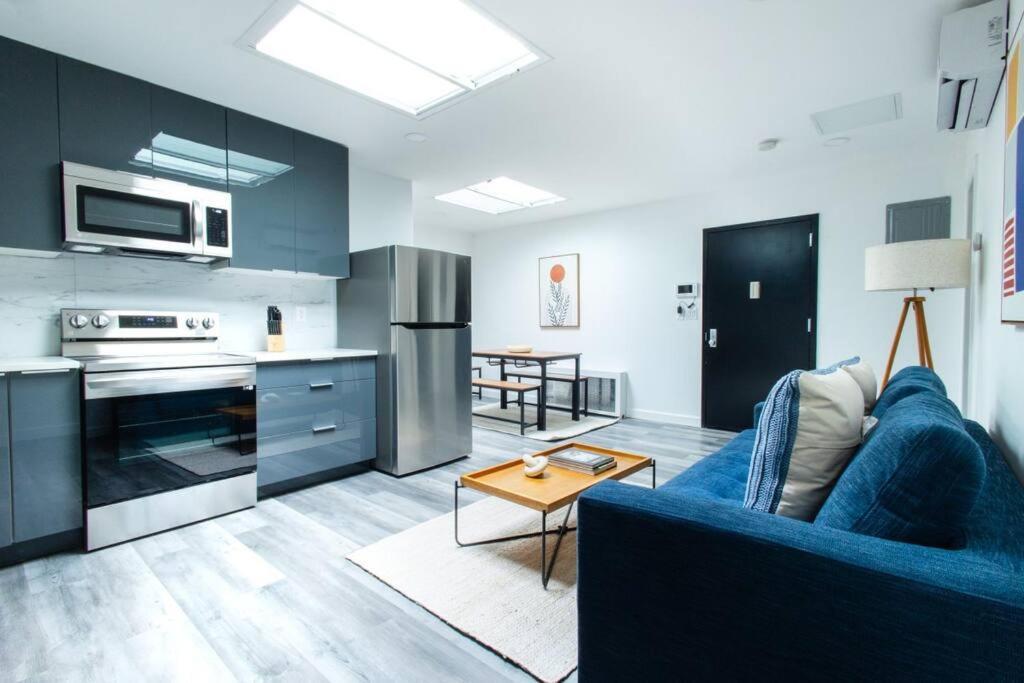 Modern 2 Bedroom Steps From Park! * Nova York