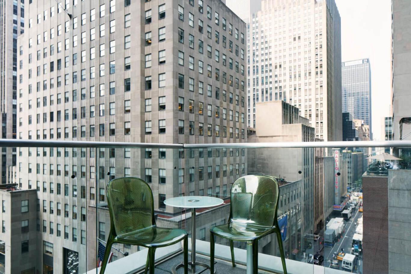 The Jewel Hotel, Hotel