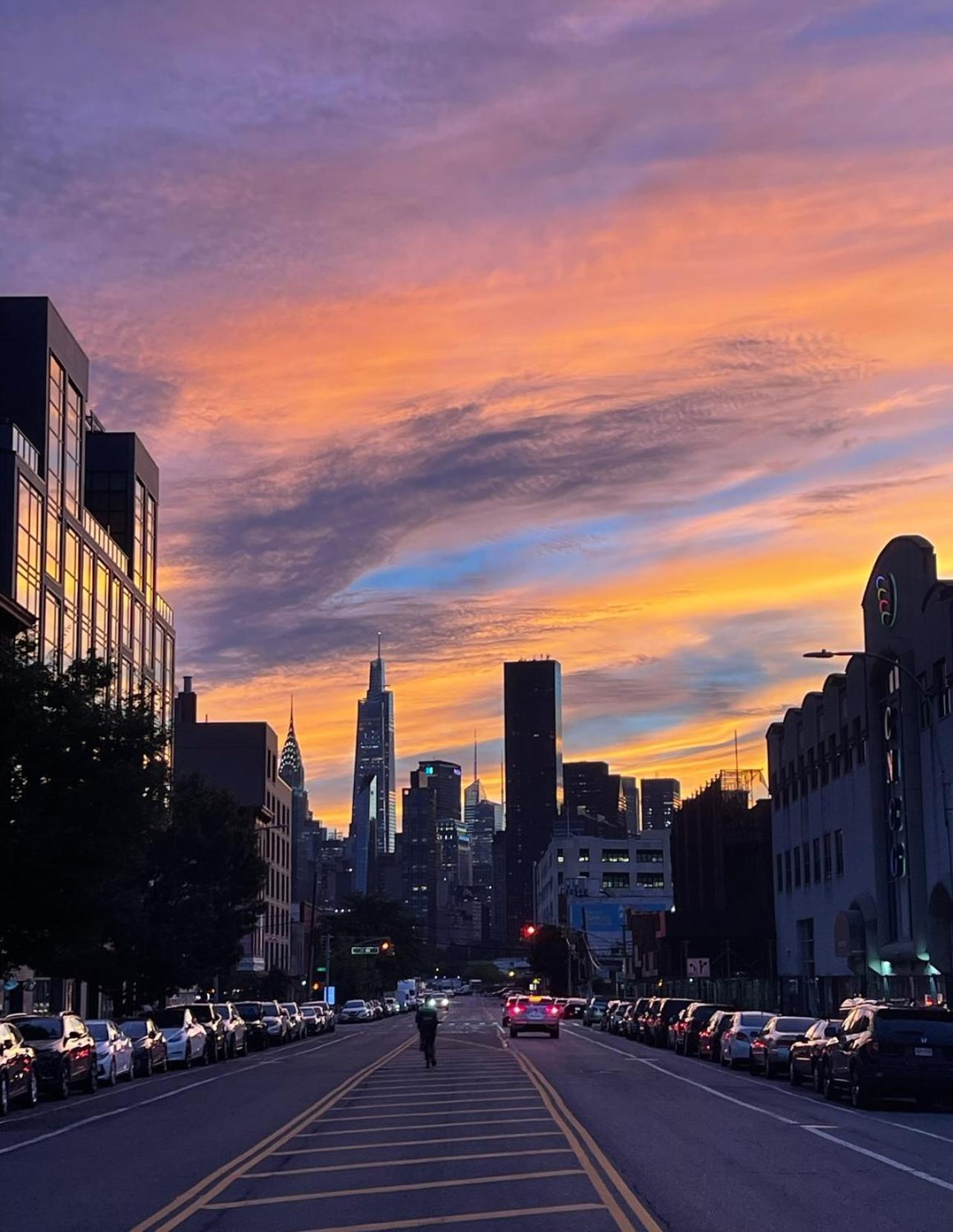Apartment Amazing Ground Floor 2 Bedrooms In Nyc Subway Crossing The Street And One Station To Manhattan