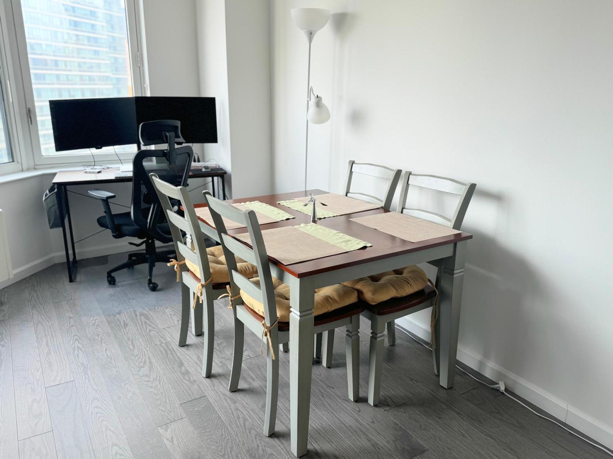 Hudson River Haven Apartment *