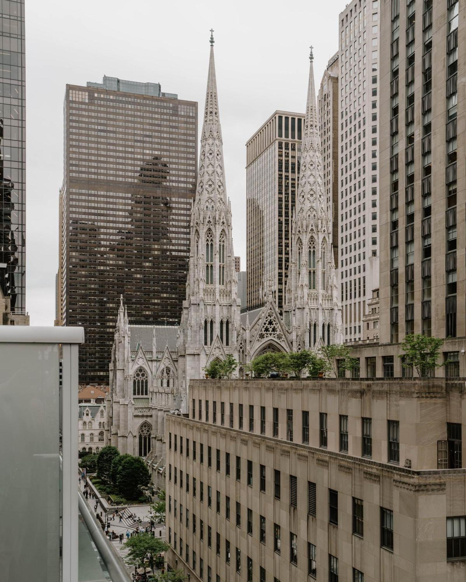 The Jewel Hotel, Hotel Nova York