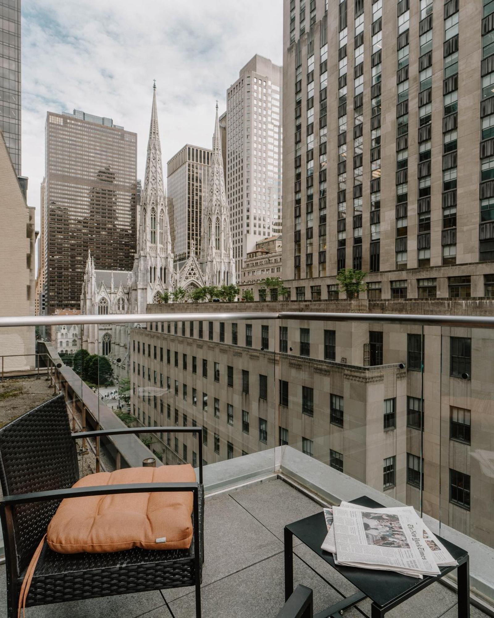 The Jewel Hotel, Nova York