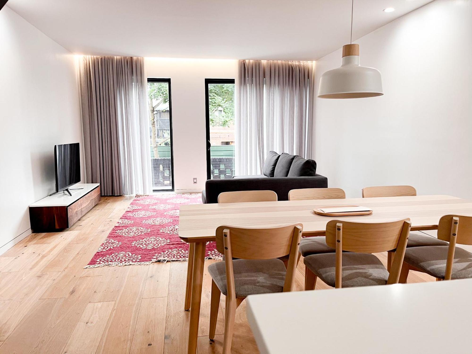Modern, Charming, Spacious 3-bedroom Retreat In Brooklyn With Rem-casa Apartment New York