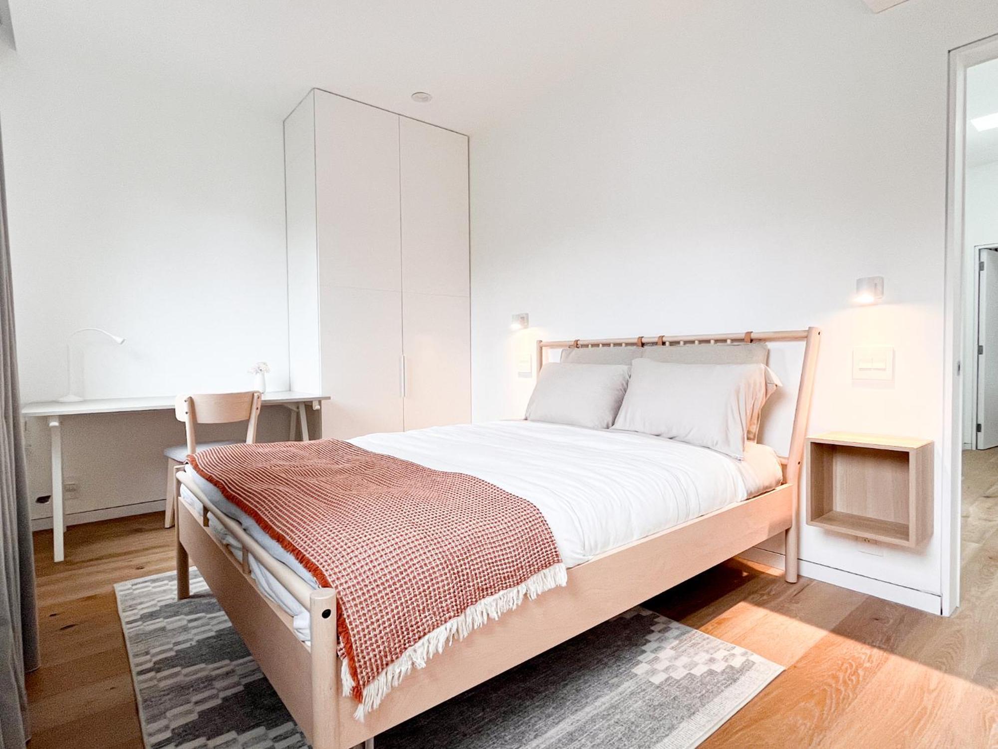 Modern, Charming, Spacious 3-bedroom Retreat In Brooklyn With Rem-casa New York