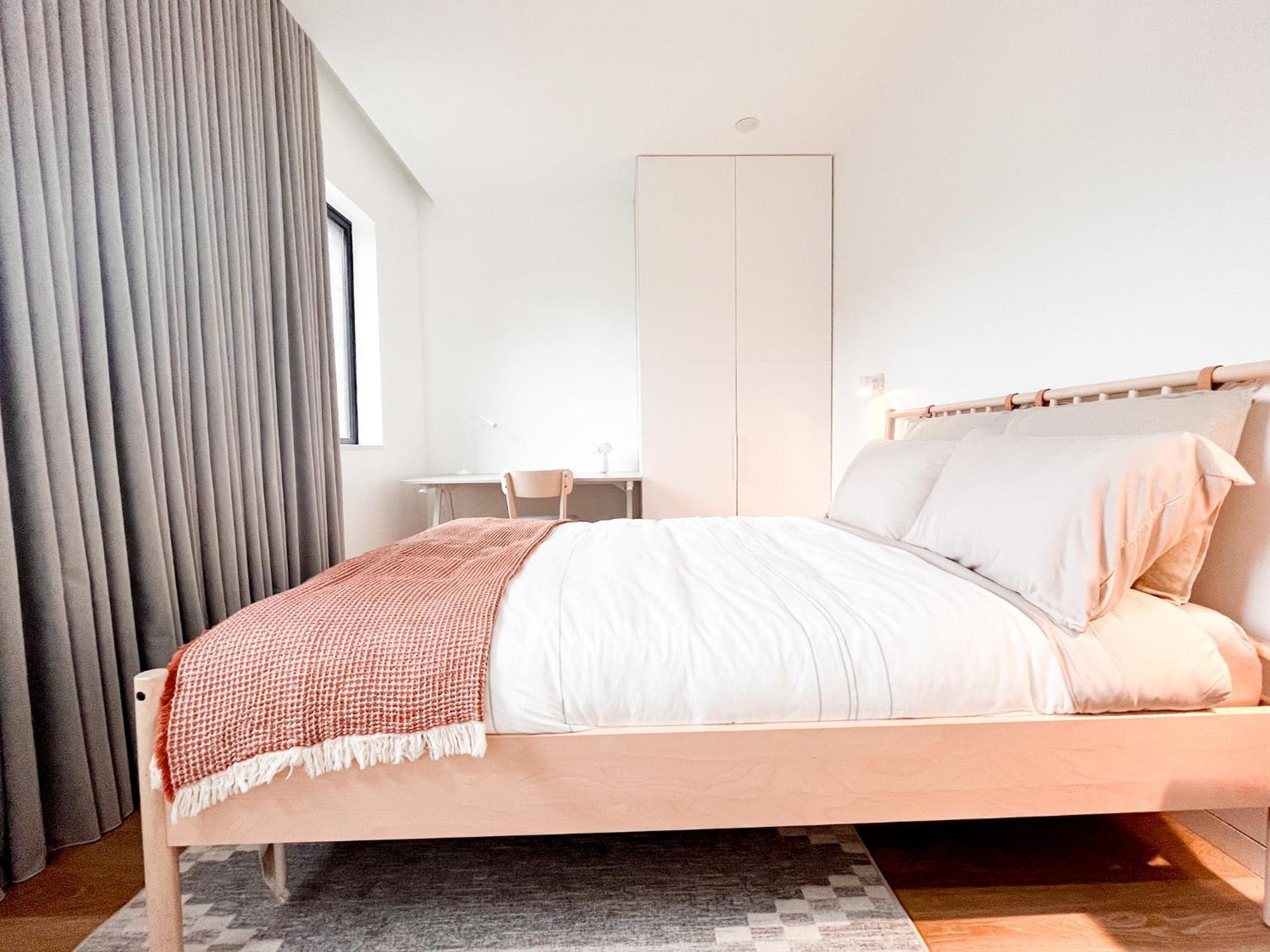 Apartment Modern, Charming, Spacious 3-bedroom Retreat In Brooklyn With Rem-casa
