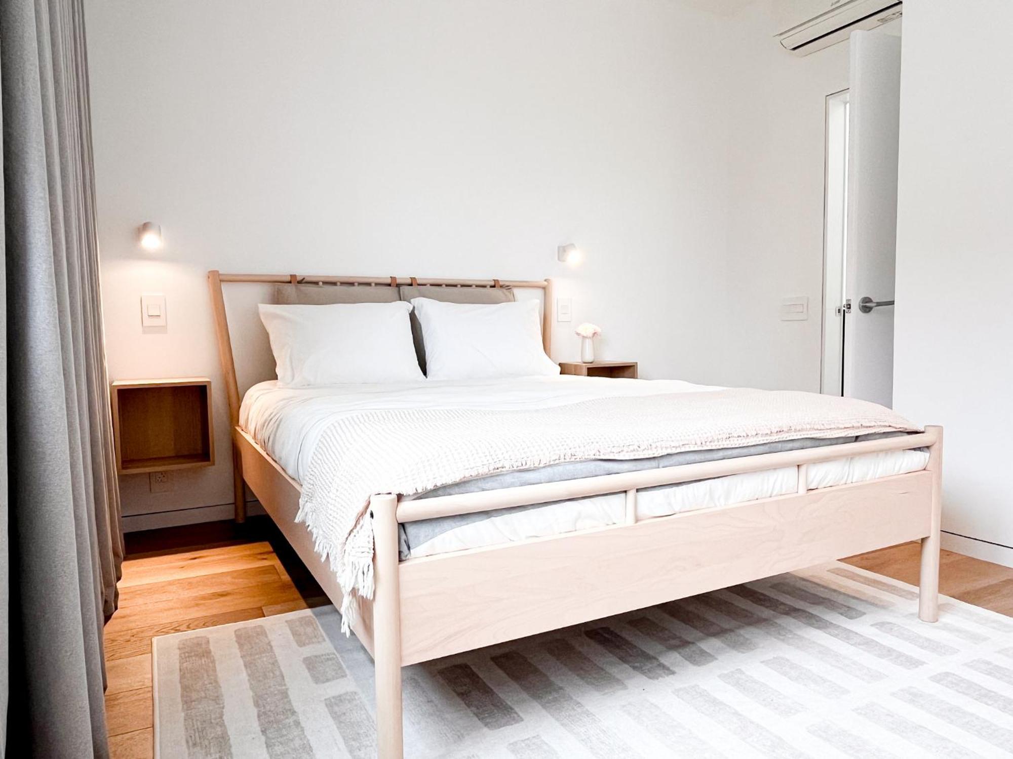 Modern, Charming, Spacious 3-bedroom Retreat In Brooklyn With Rem-casa Apartment *