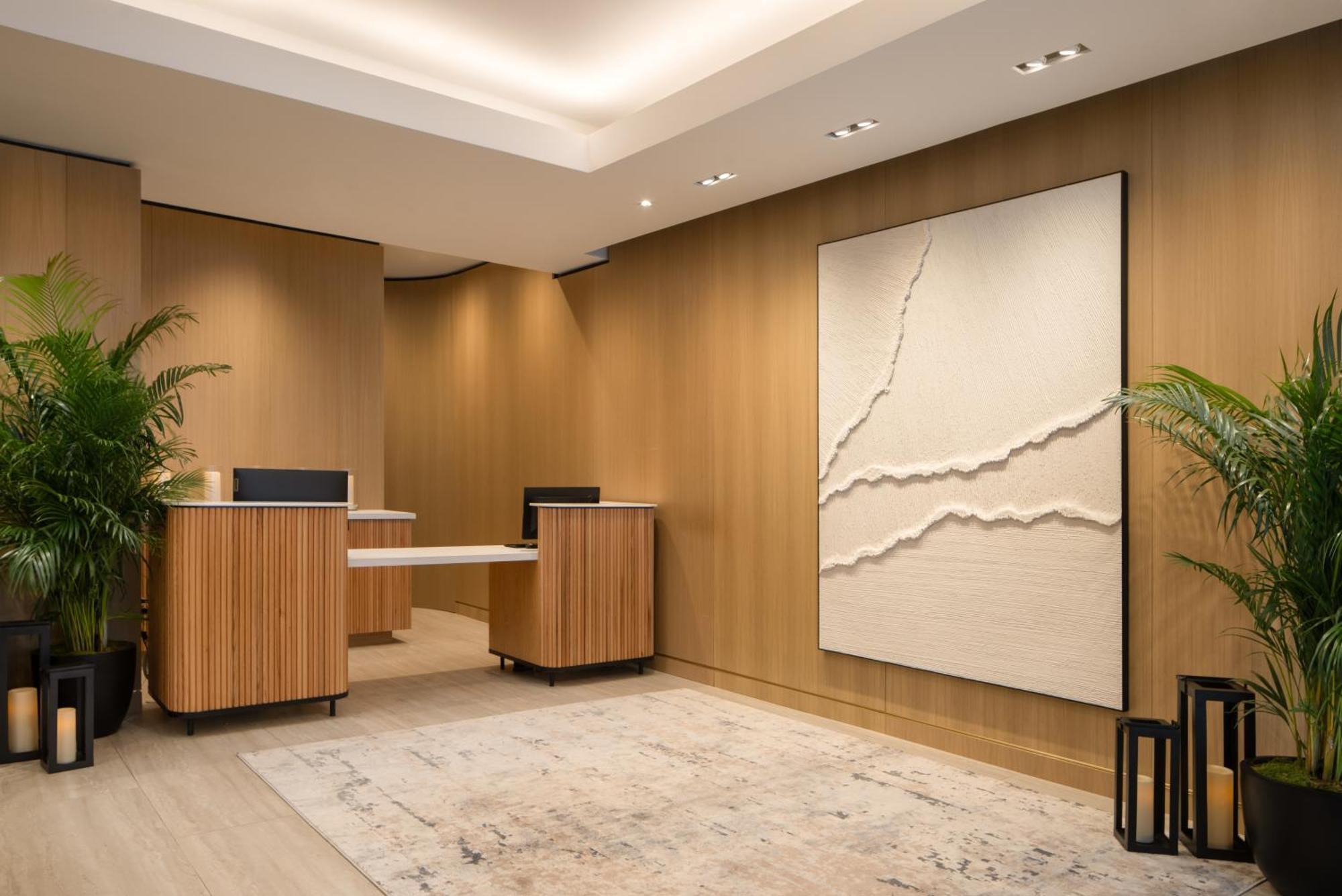 Aura Times Square Newly Renovated 4*