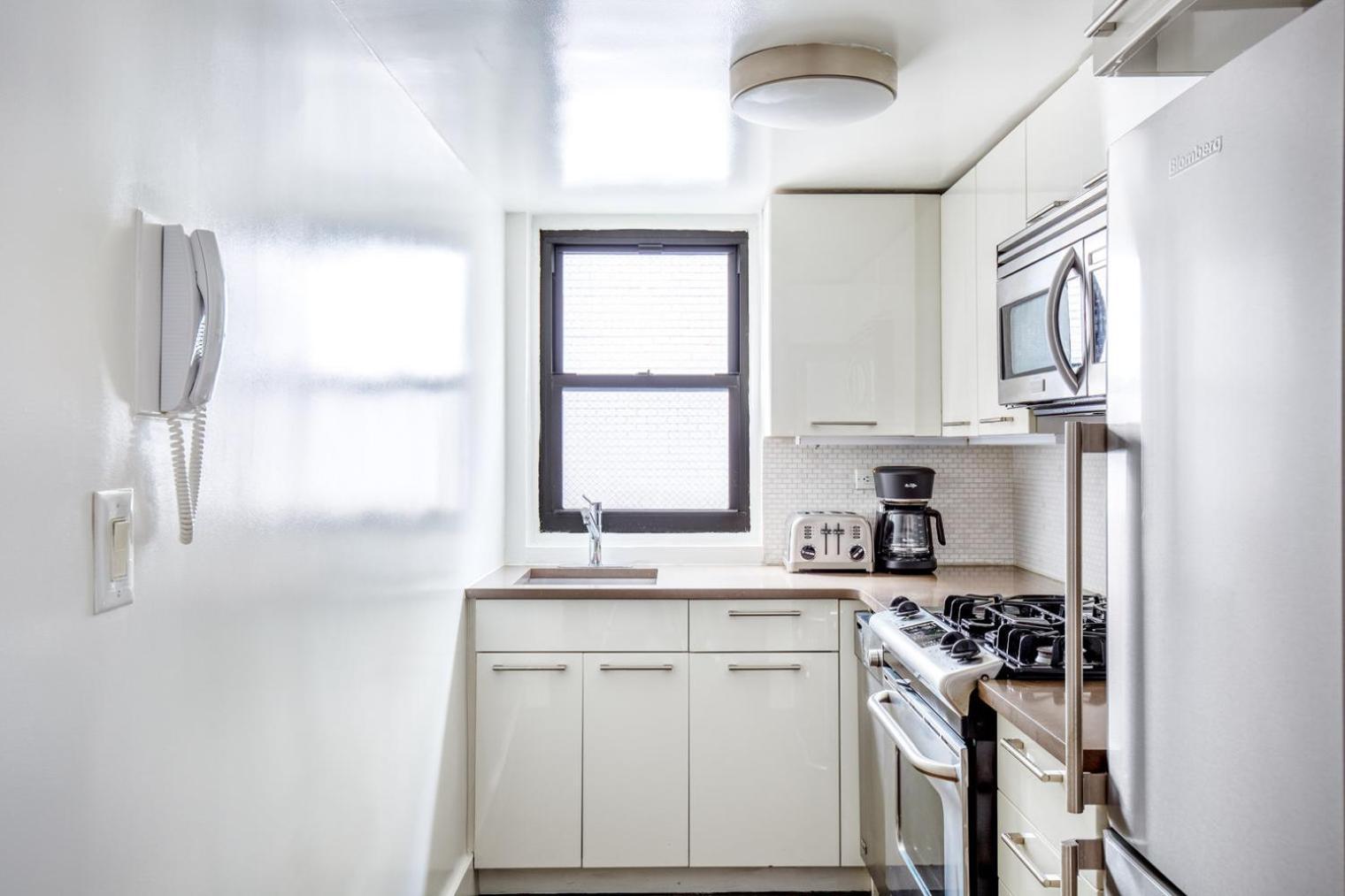Ues 1br W Doorman Elevator Gym Nr Park Nyc-566 Apartamento