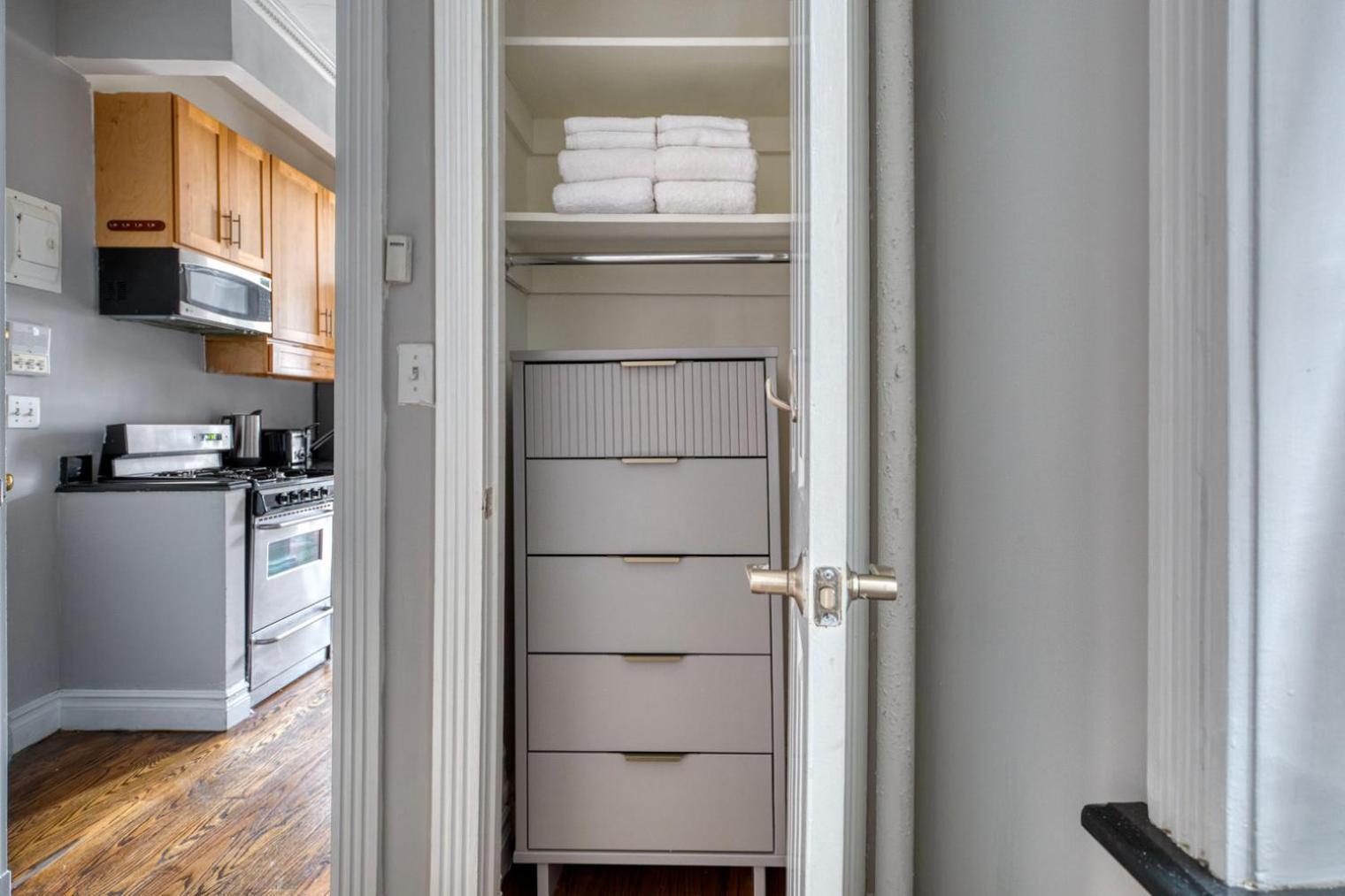 West Village 1br W Terrace Wd Nr Dining Nyc-1397