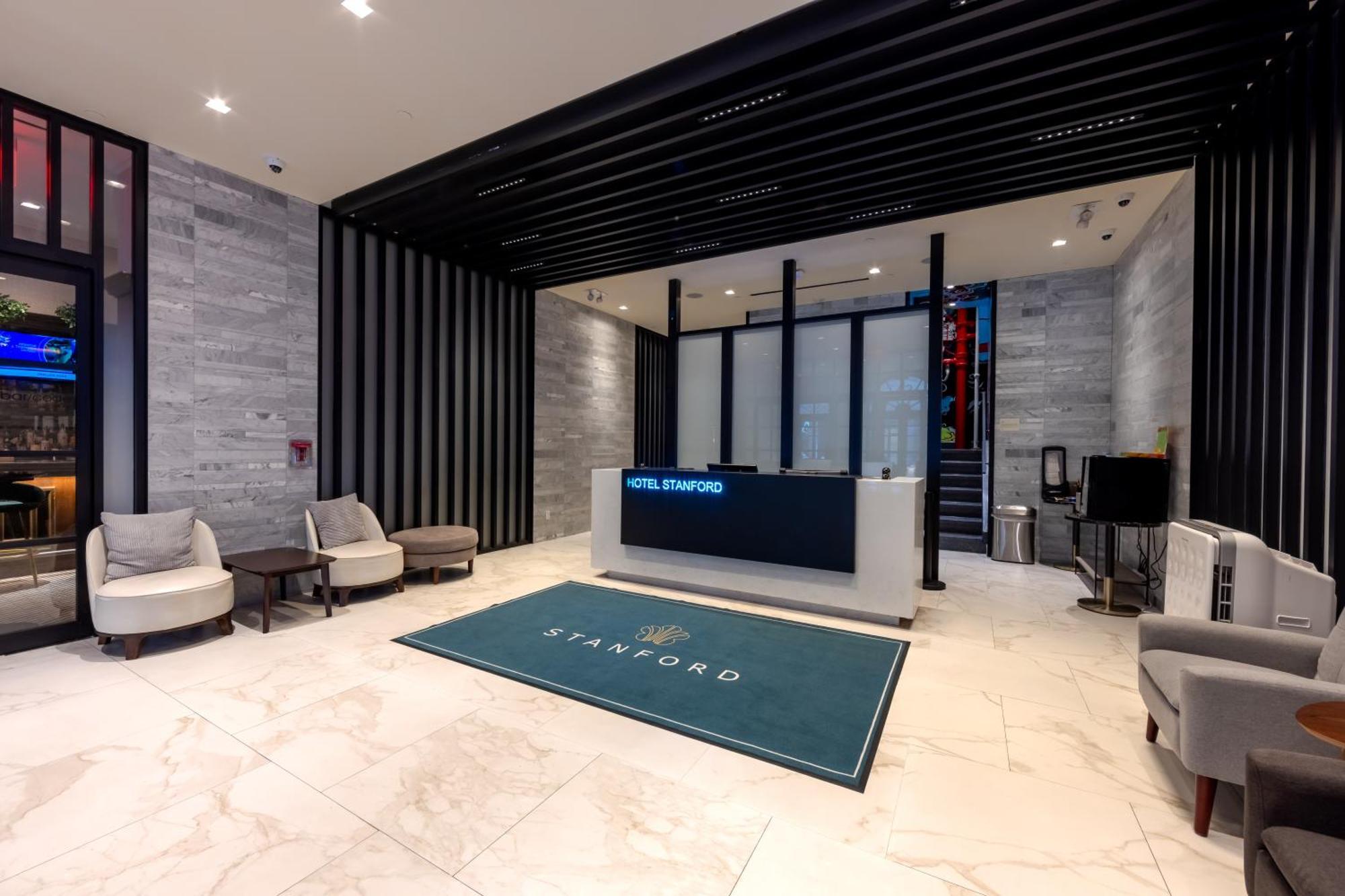 Hotel Stanford Nyc 3*