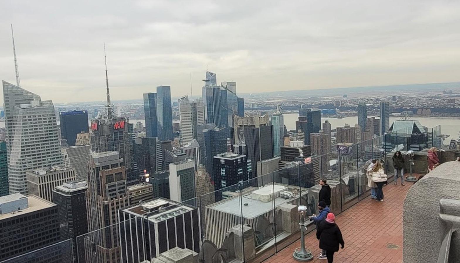 Massive 1br W Private Patio In Upper East Side * Nova York