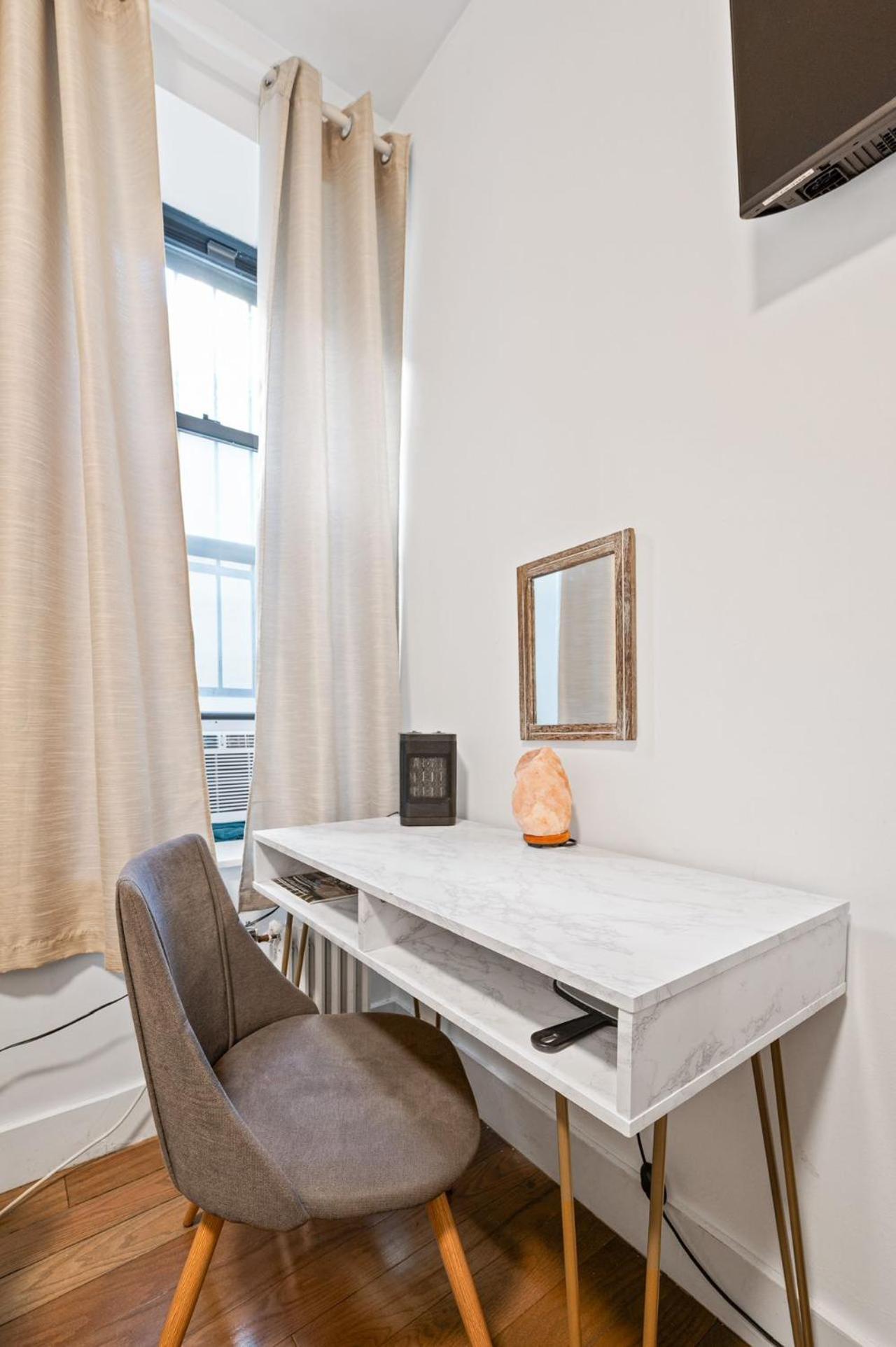 Hotel Spacious Modern Chinatown 3 Bedrooms *