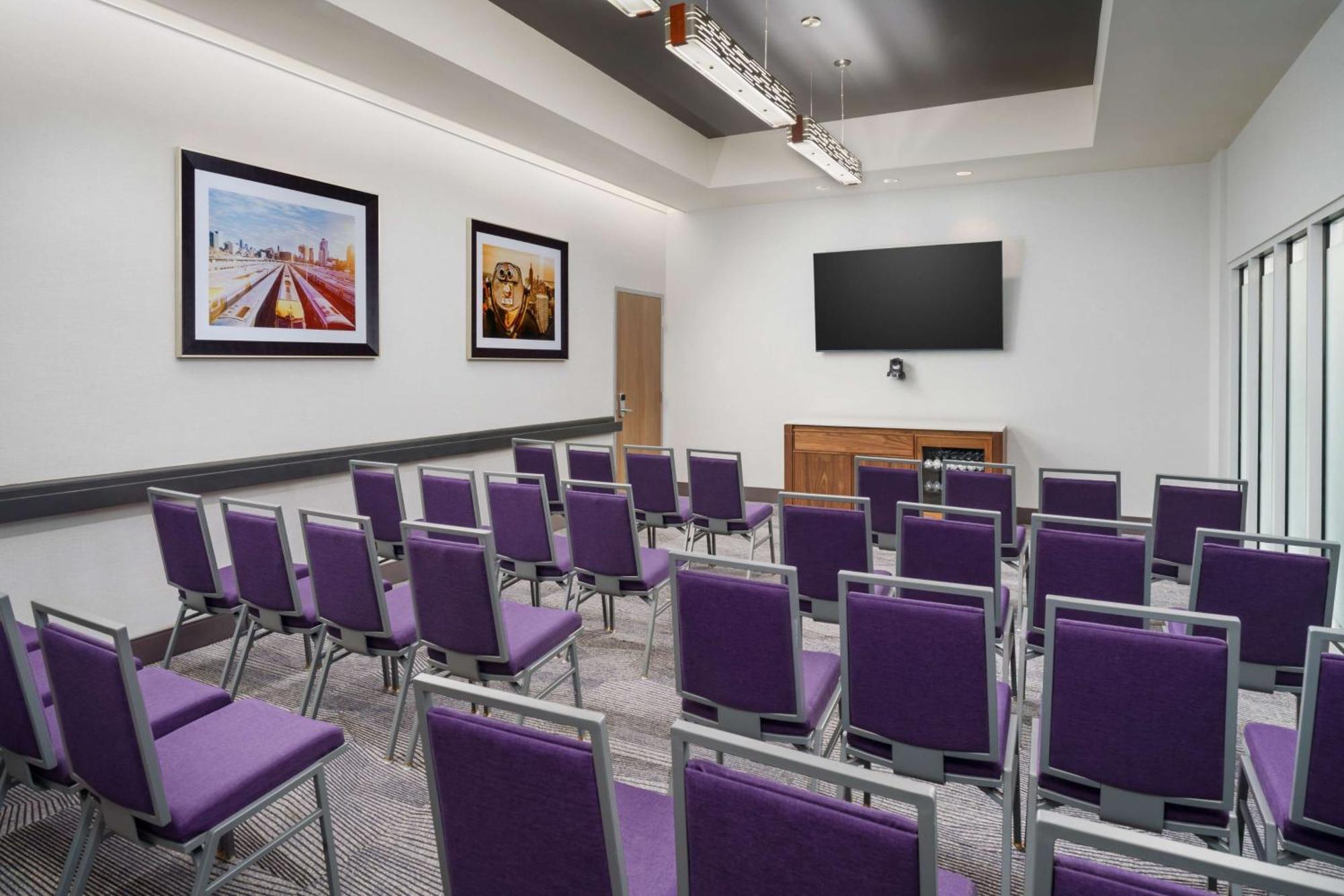 Hotel Hampton Times Square 3*