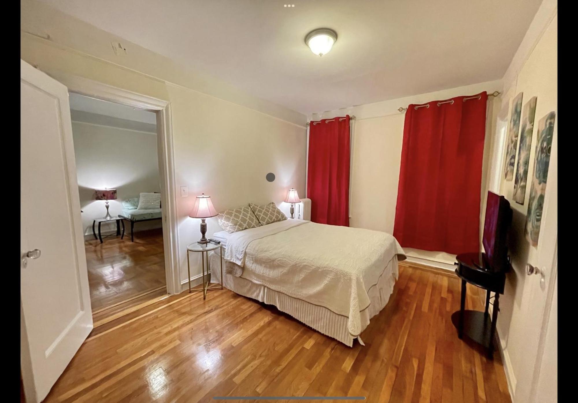 By Month In Manhattan Apartment New York
