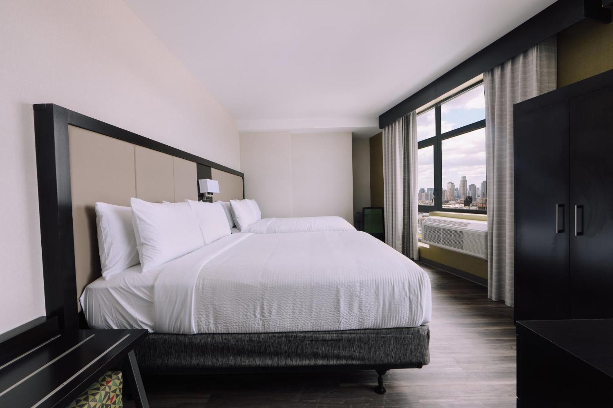 Express Long Island E - By Ihg Hotel