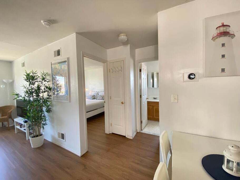Hospedagem domiciliar Private Br,ba,kit, Lr 9 Mins To