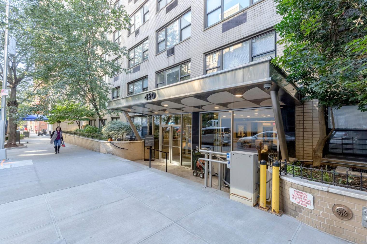 Ues 1br W Elevator Doorman Nr Park Nyc-1186 Nova York