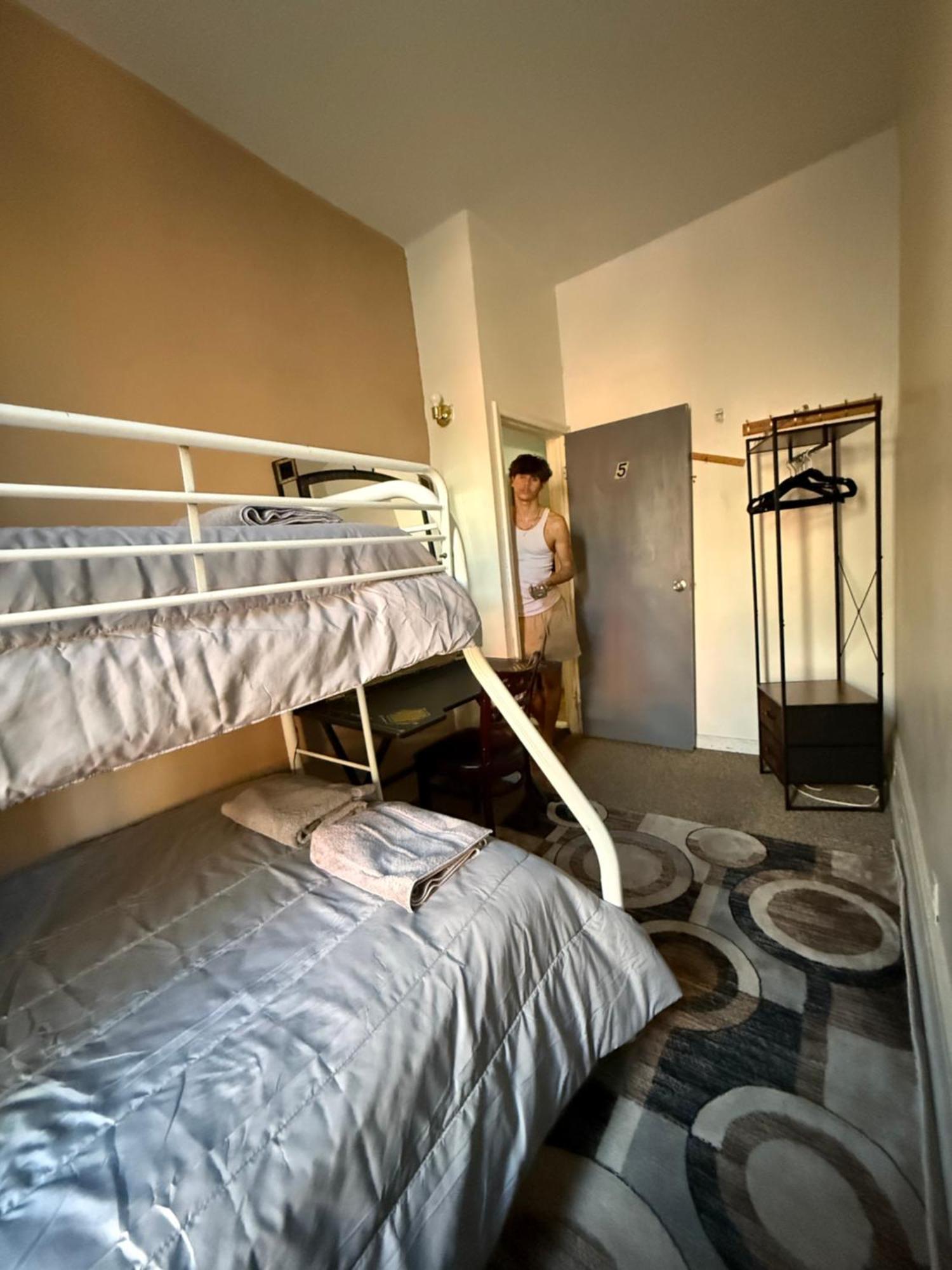 Hostel Macaw