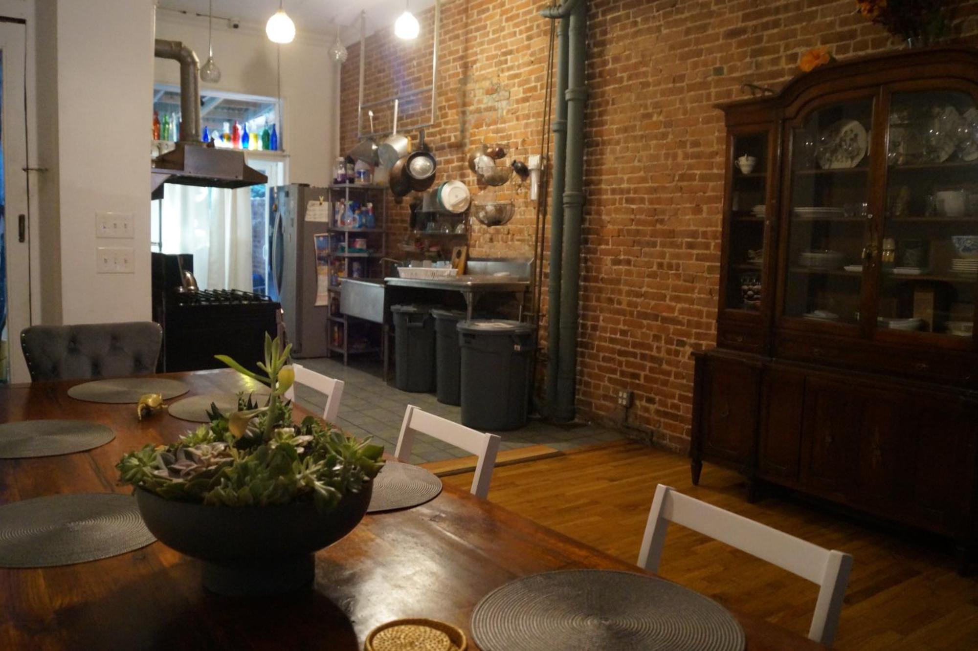Macaw Hostel