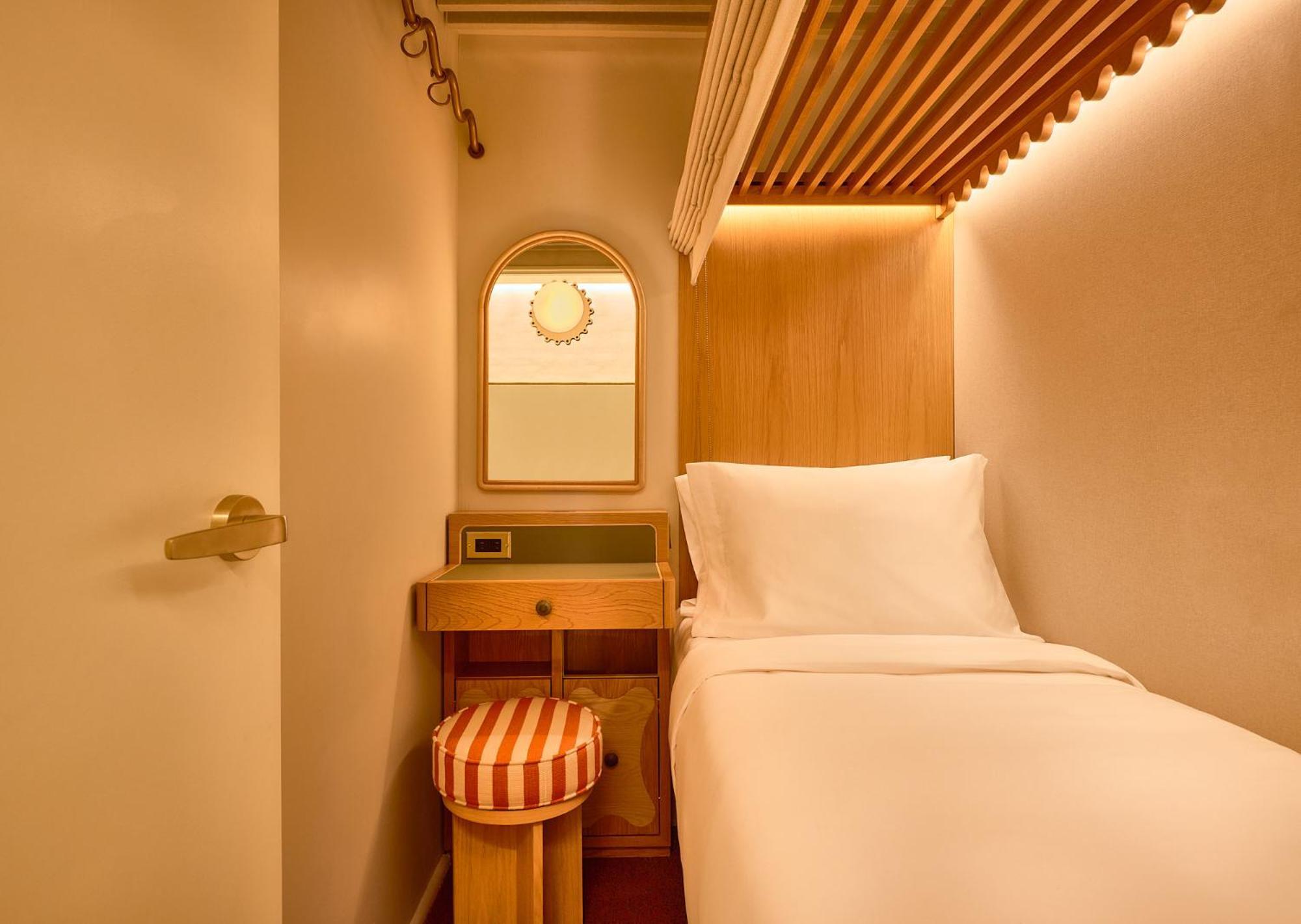 Now Now Noho Hotel 3*