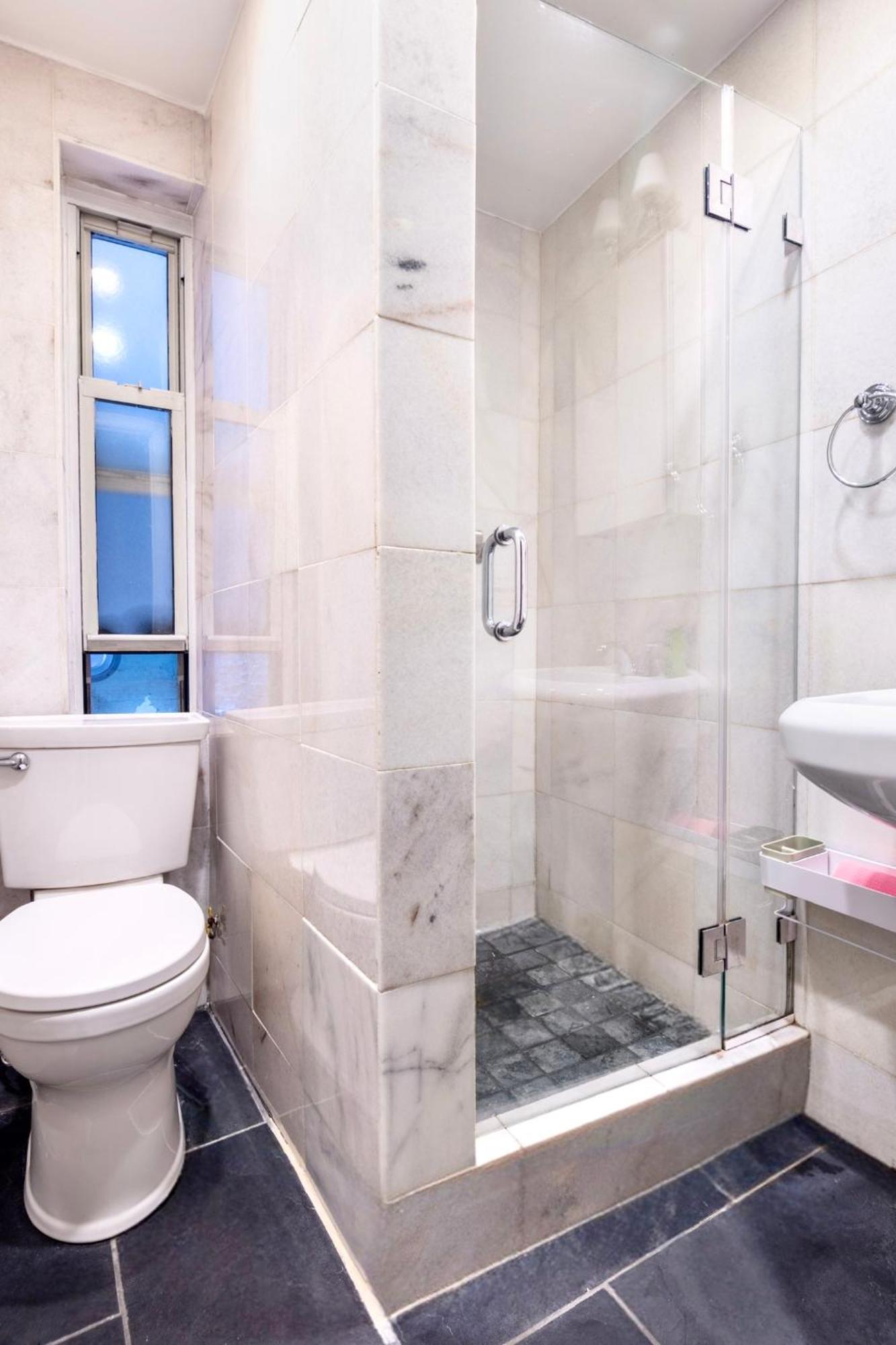 2 Bedroom In Lower Manhattan *