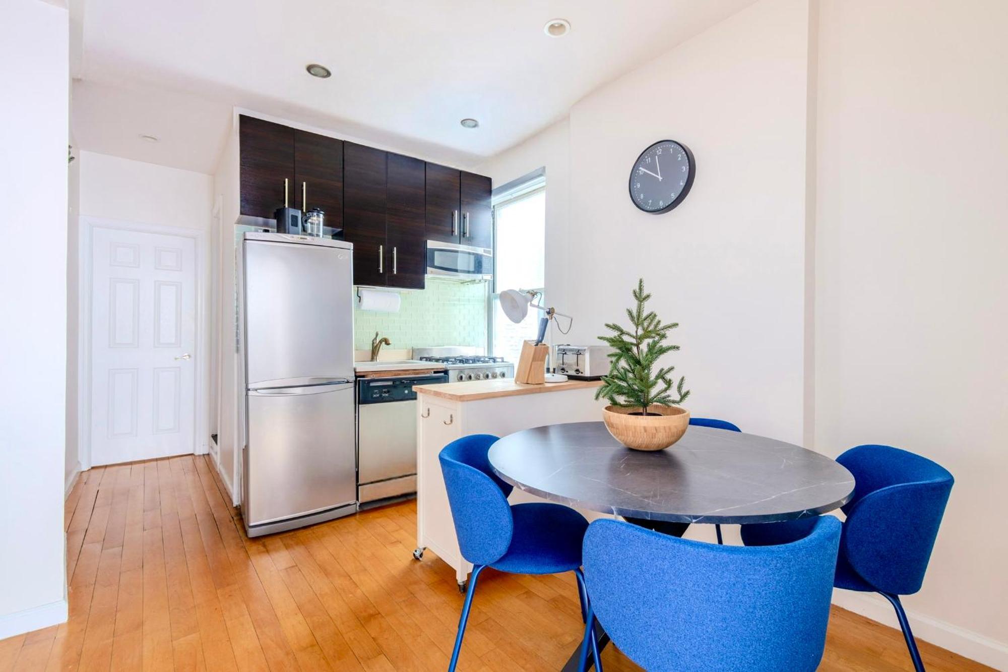 2 Bedroom In Lower Manhattan New York