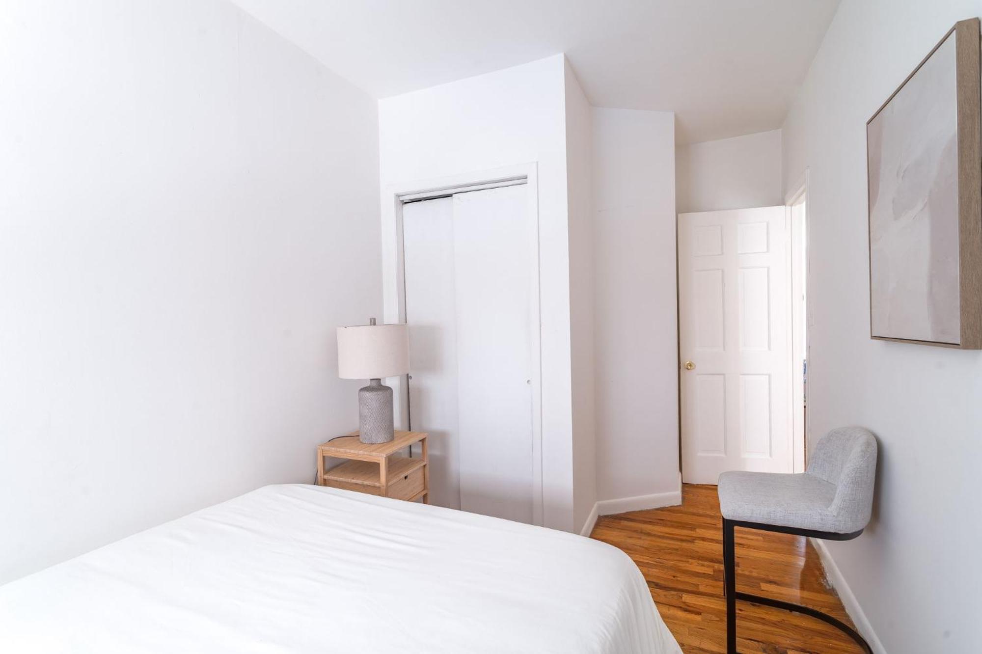 Bright 3br 1ba Retreat In Hells Kitchen Steps From Times Square Apartamento *