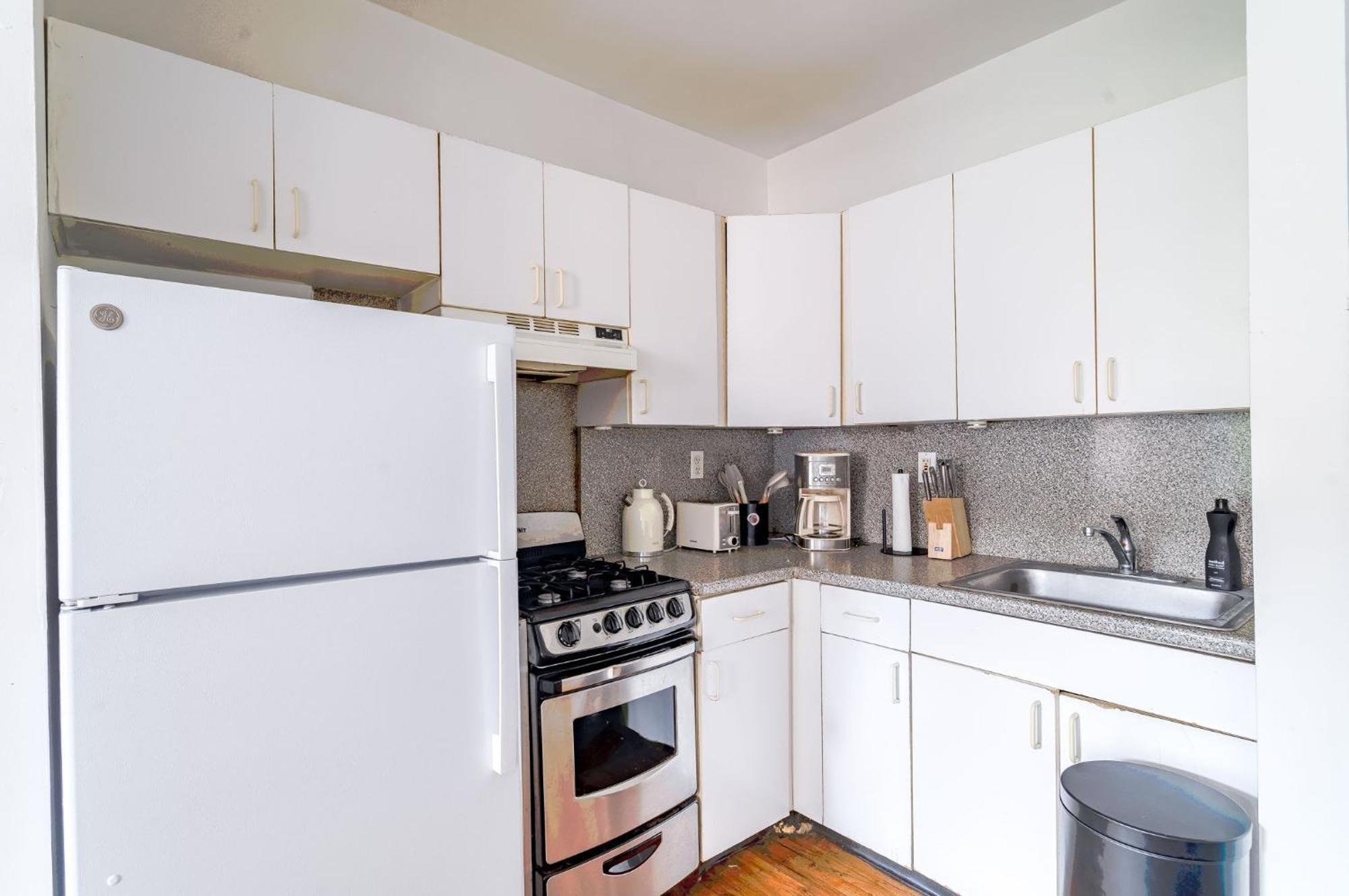 Bright 3br 1ba Retreat In Hells Kitchen Steps From Times Square Apartamento