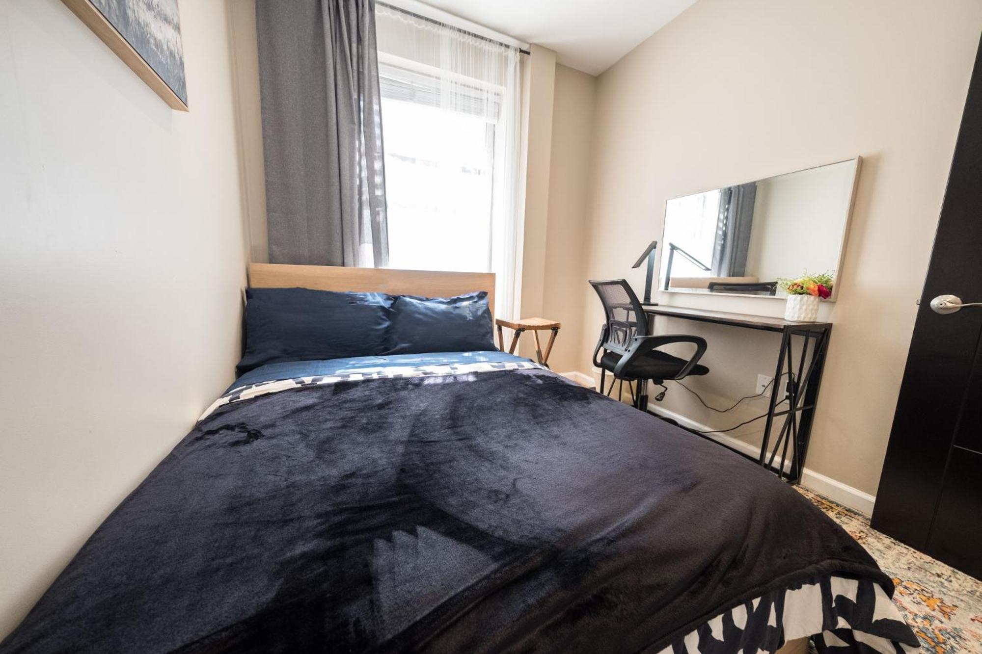 2 Bd Next To Central Park New York