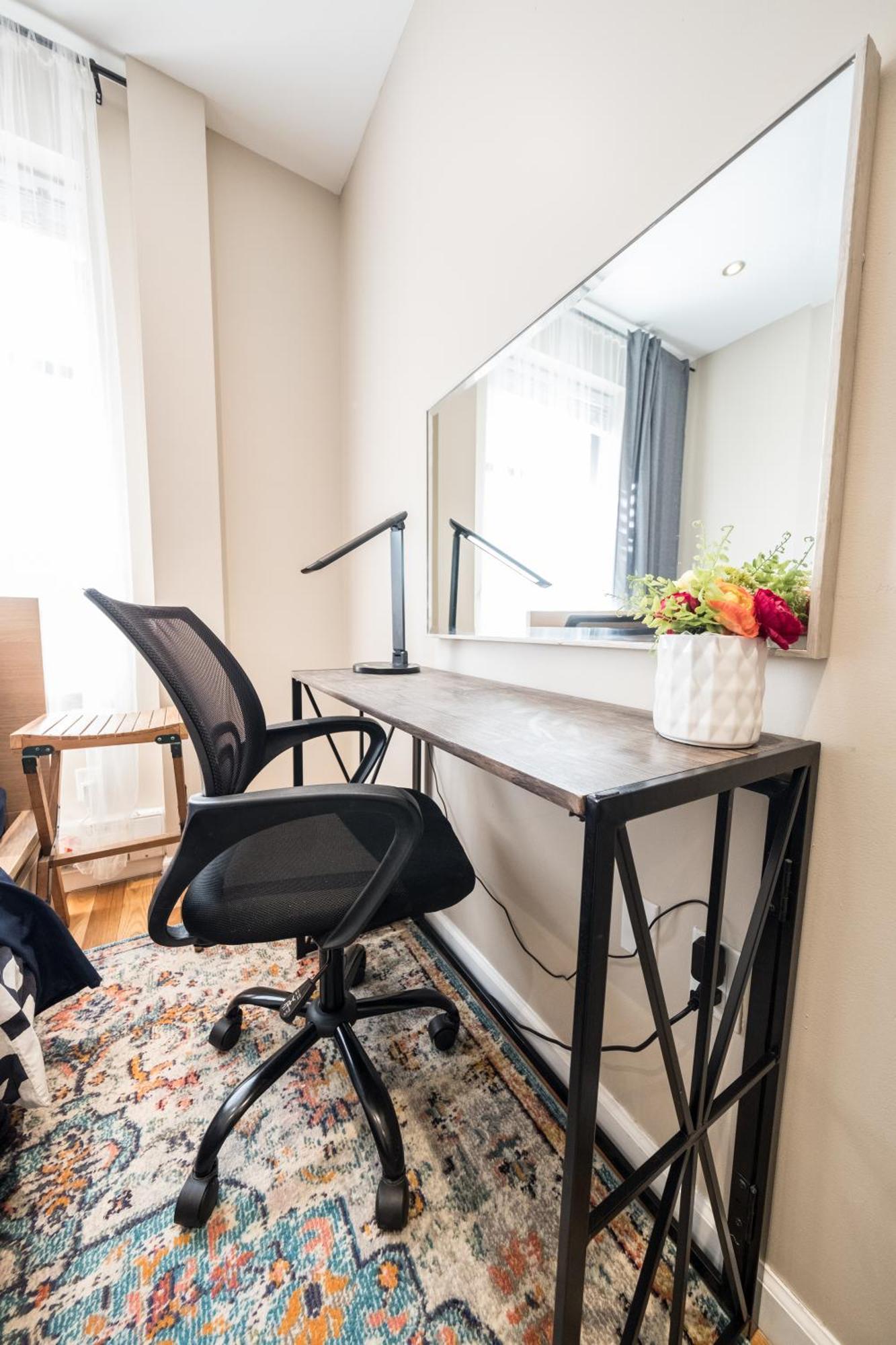 2 Bd Next To Central Park * New York