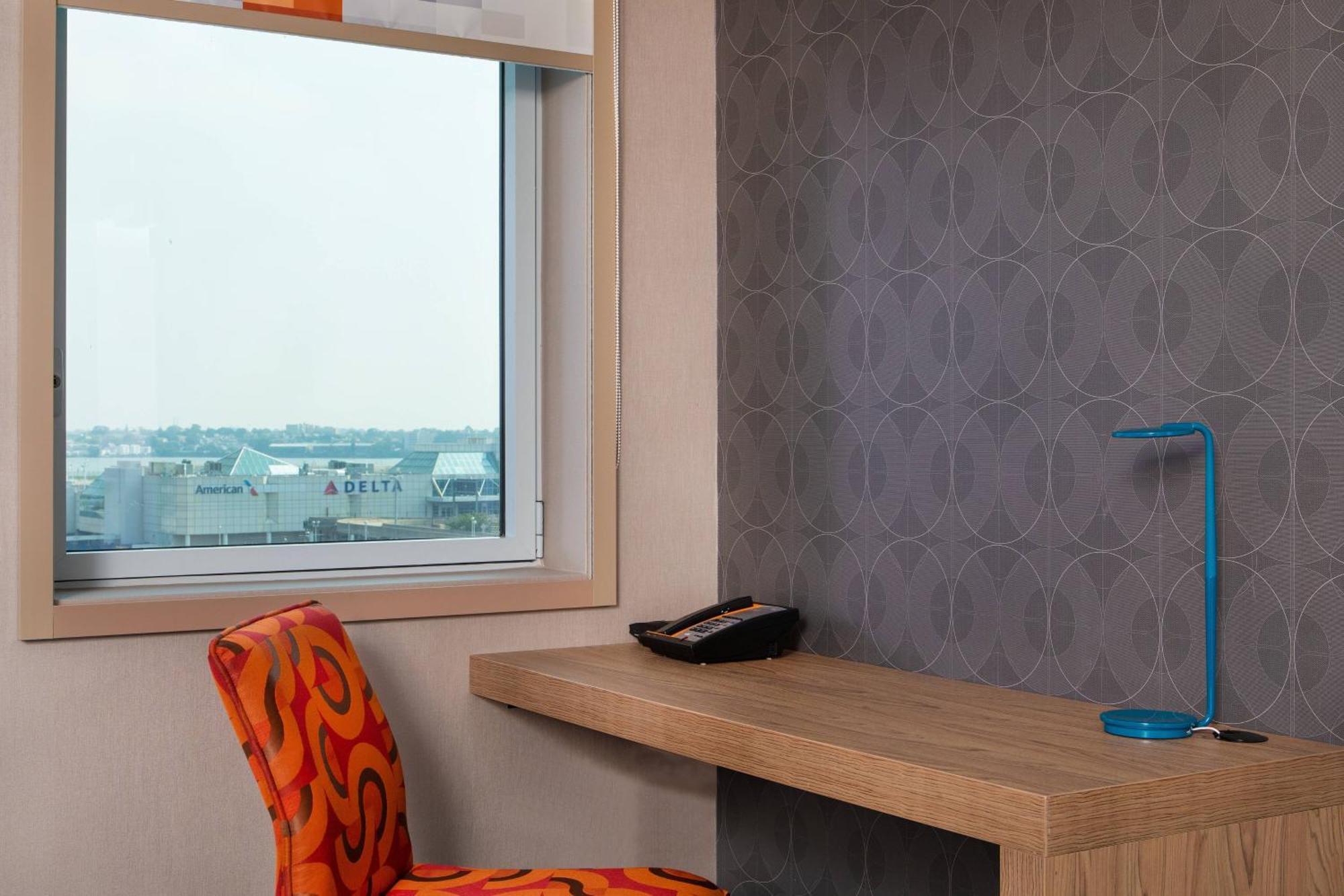 Aloft Laguardia Airport 3* Nova York