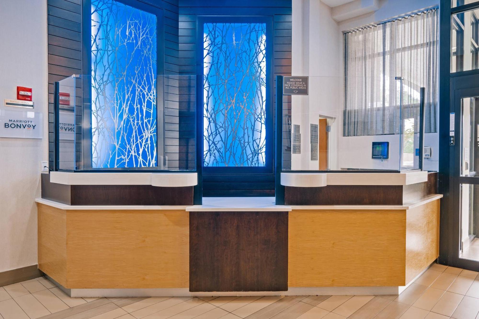 Hotel Fairfield By Marriott Laguardia Airport/astoria 3*